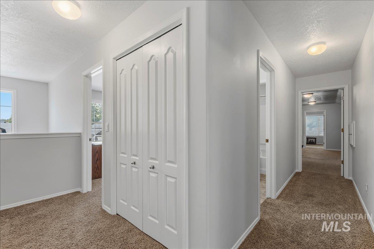 2078 W Lowry Street, Meridian, Idaho 83646, 5 Bedrooms, 2.5 Bathrooms, Residential For Sale, Price $599,999,MLS 98990692