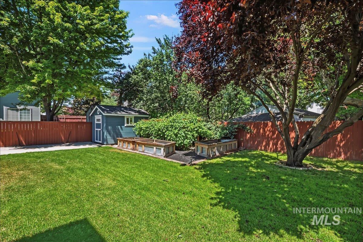 2078 W Lowry Street, Meridian, Idaho 83646, 5 Bedrooms, 2.5 Bathrooms, Residential For Sale, Price $599,999,MLS 98990692