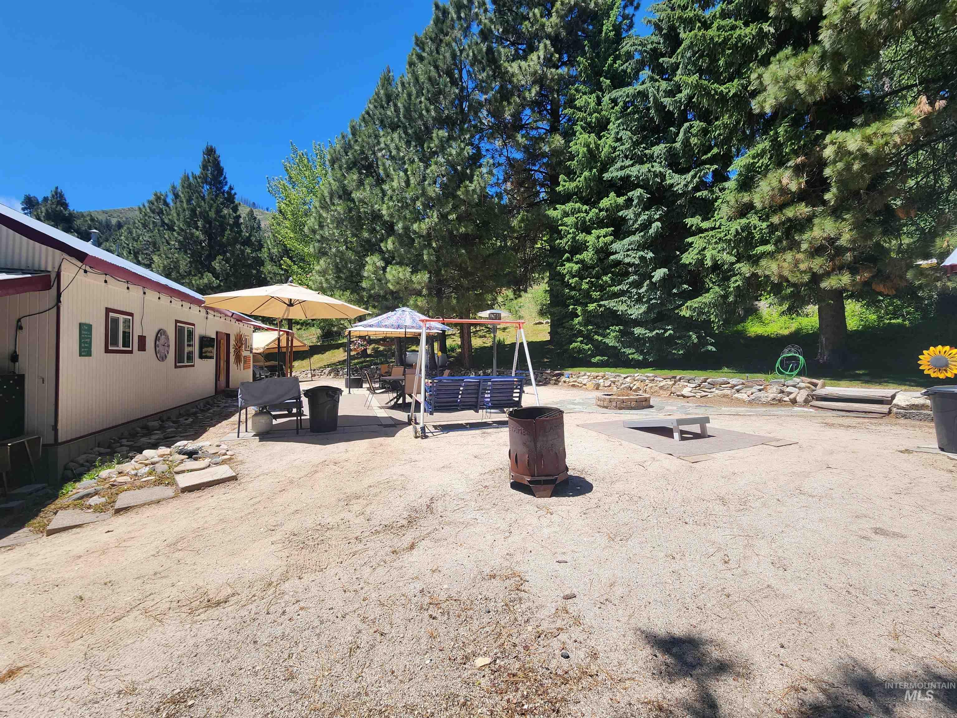 38 E Foster Street, Pine, Idaho 83647, 2 Bedrooms, 1 Bathroom, Residential For Sale, Price $385,000,MLS 98990694