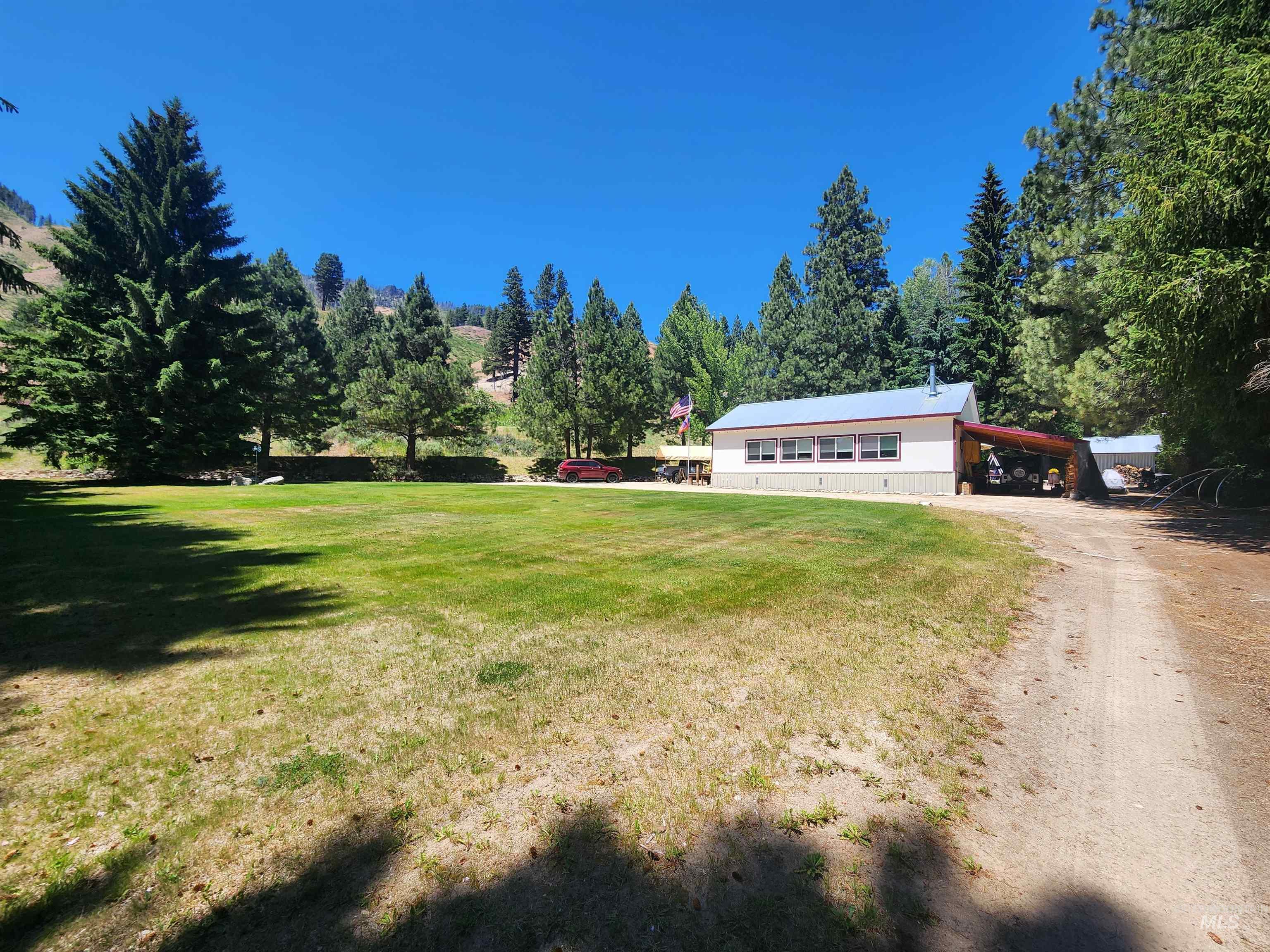 38 E Foster Street, Pine, Idaho 83647, 2 Bedrooms, 1 Bathroom, Residential For Sale, Price $385,000,MLS 98990694