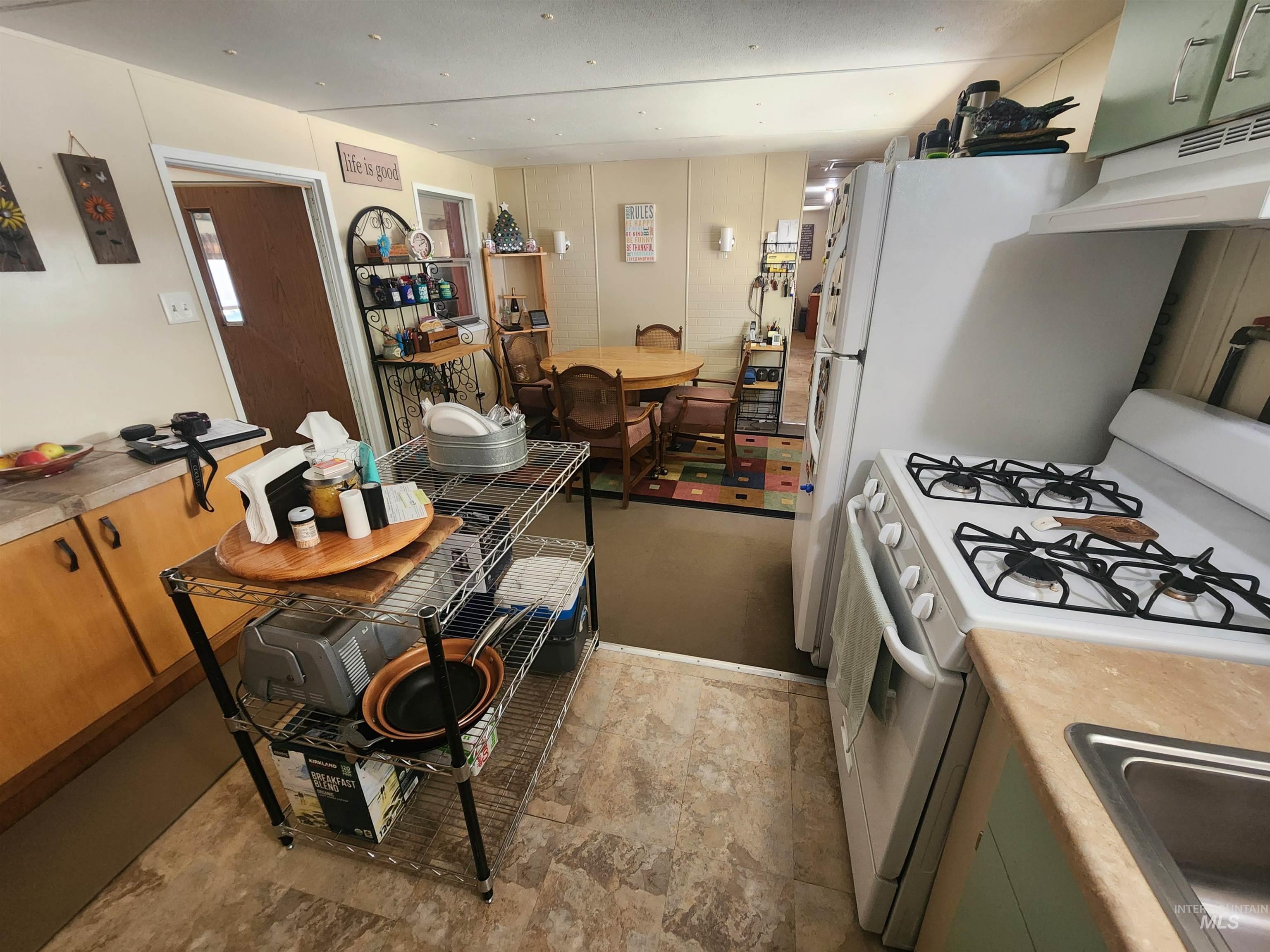 38 E Foster Street, Pine, Idaho 83647, 2 Bedrooms, 1 Bathroom, Residential For Sale, Price $385,000,MLS 98990694