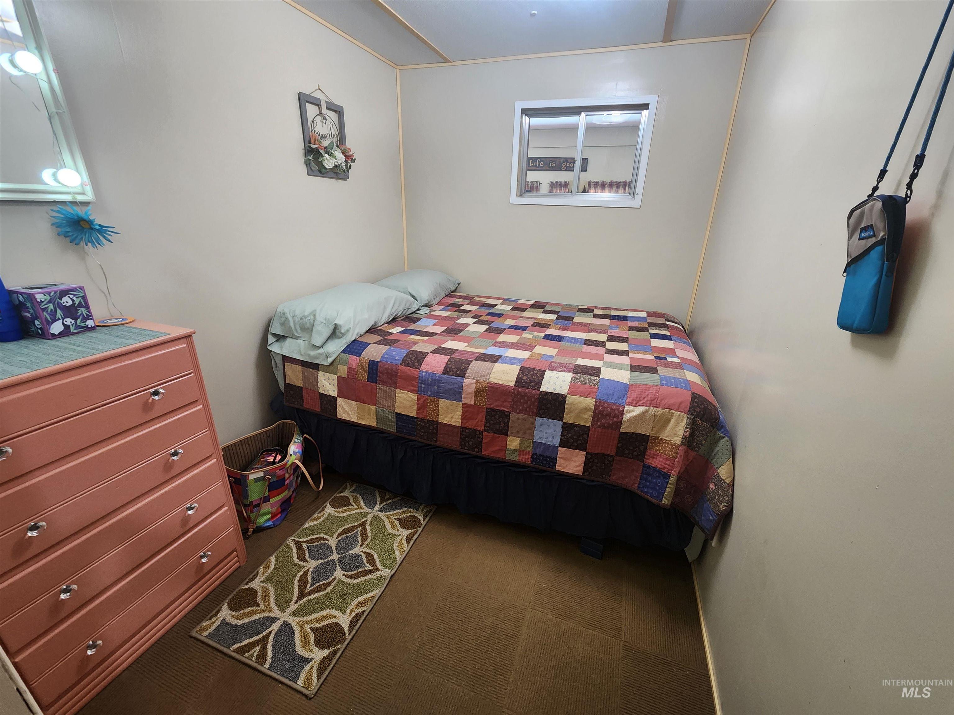 38 E Foster Street, Pine, Idaho 83647, 2 Bedrooms, 1 Bathroom, Residential For Sale, Price $385,000,MLS 98990694
