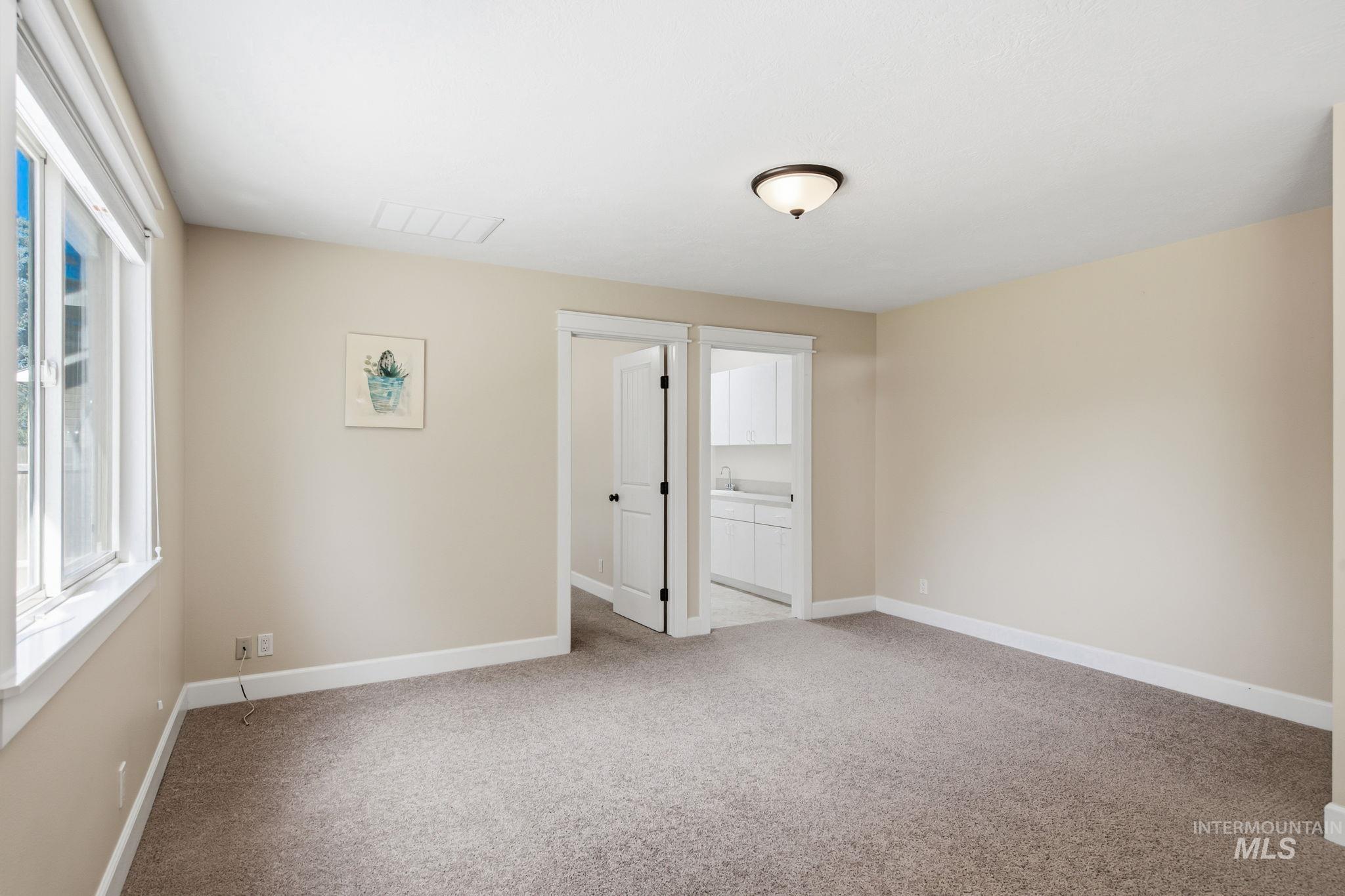 8341 W Pomona Court, Boise, Idaho 83704, 4 Bedrooms, 2.5 Bathrooms, Residential For Sale, Price $487,900,MLS 98990695