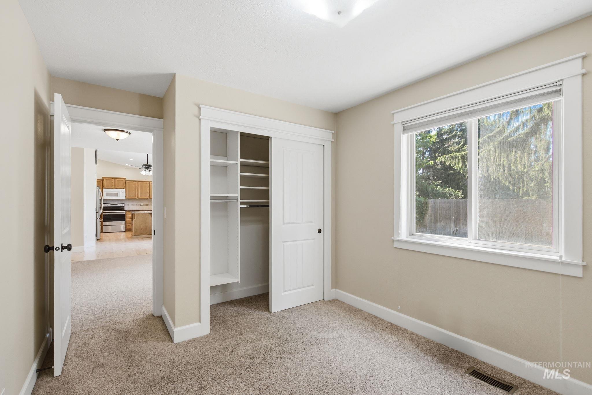 8341 W Pomona Court, Boise, Idaho 83704, 4 Bedrooms, 2.5 Bathrooms, Residential For Sale, Price $487,900,MLS 98990695