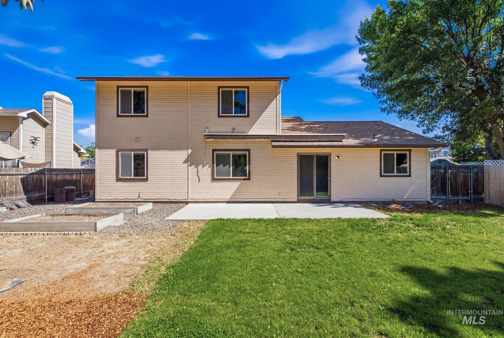8341 W Pomona Court, Boise, Idaho 83704, 4 Bedrooms, 2.5 Bathrooms, Residential For Sale, Price $487,900,MLS 98990695