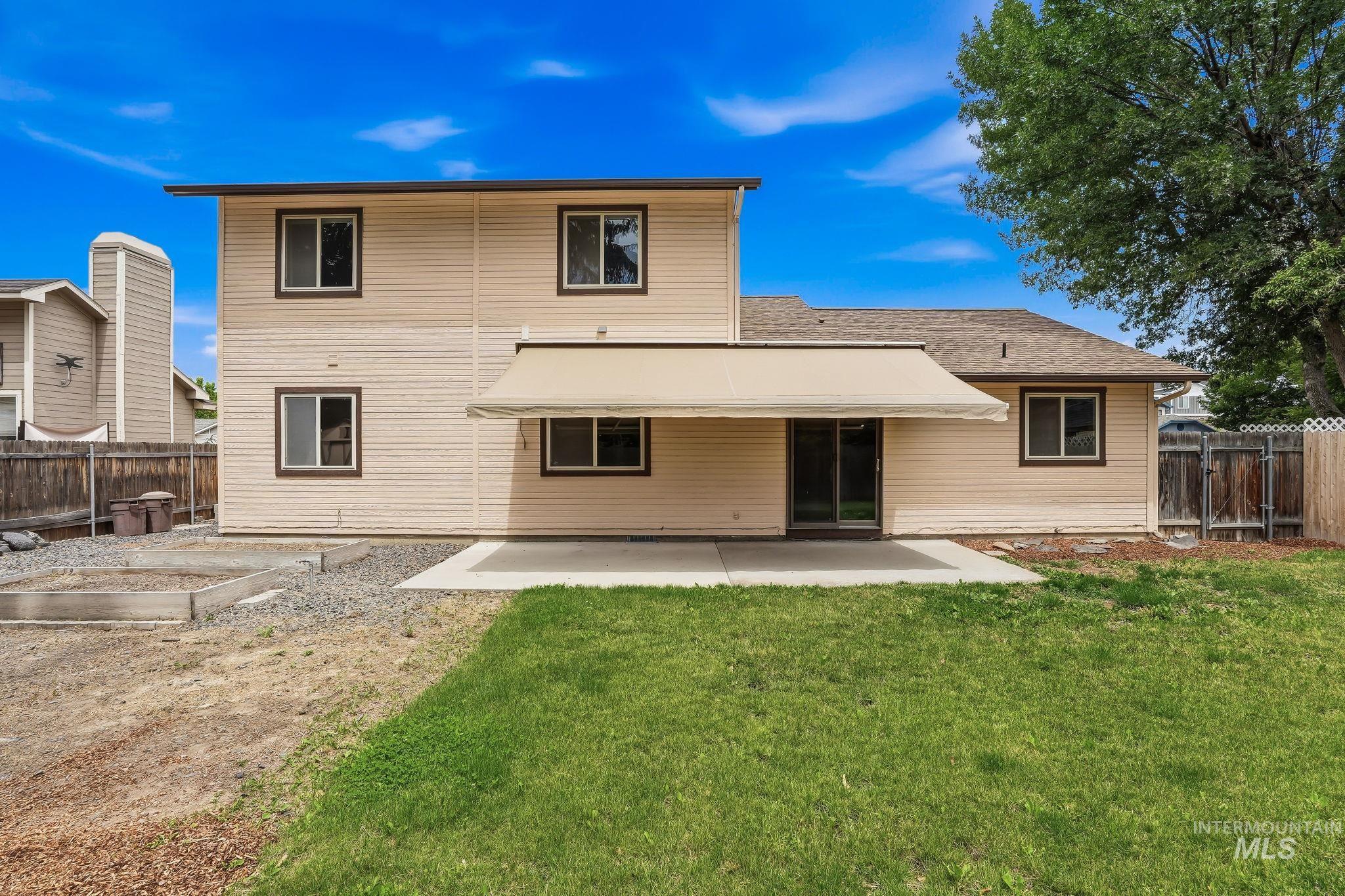 8341 W Pomona Court, Boise, Idaho 83704, 4 Bedrooms, 2.5 Bathrooms, Residential For Sale, Price $487,900,MLS 98990695