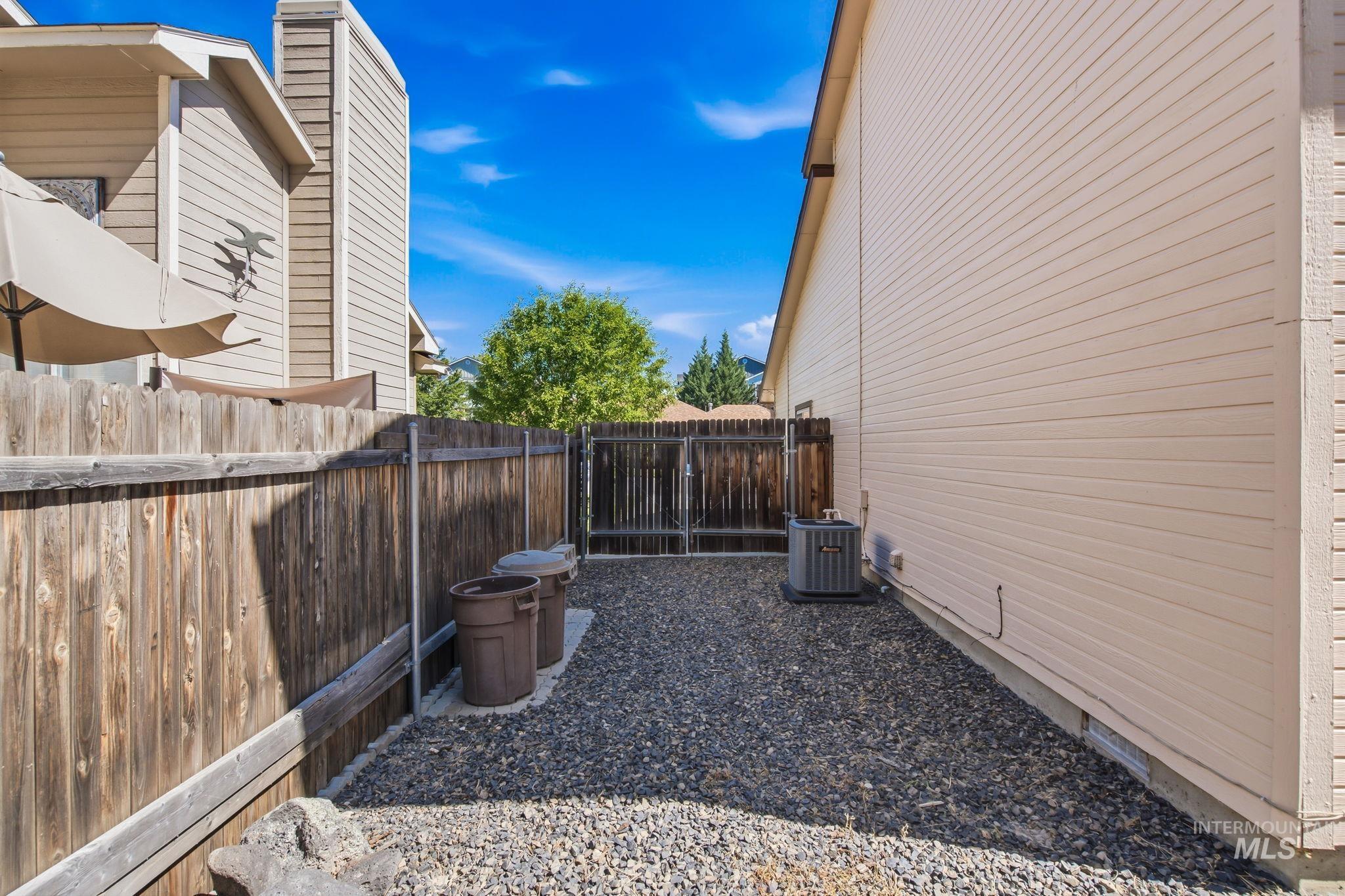 8341 W Pomona Court, Boise, Idaho 83704, 4 Bedrooms, 2.5 Bathrooms, Residential For Sale, Price $487,900,MLS 98990695