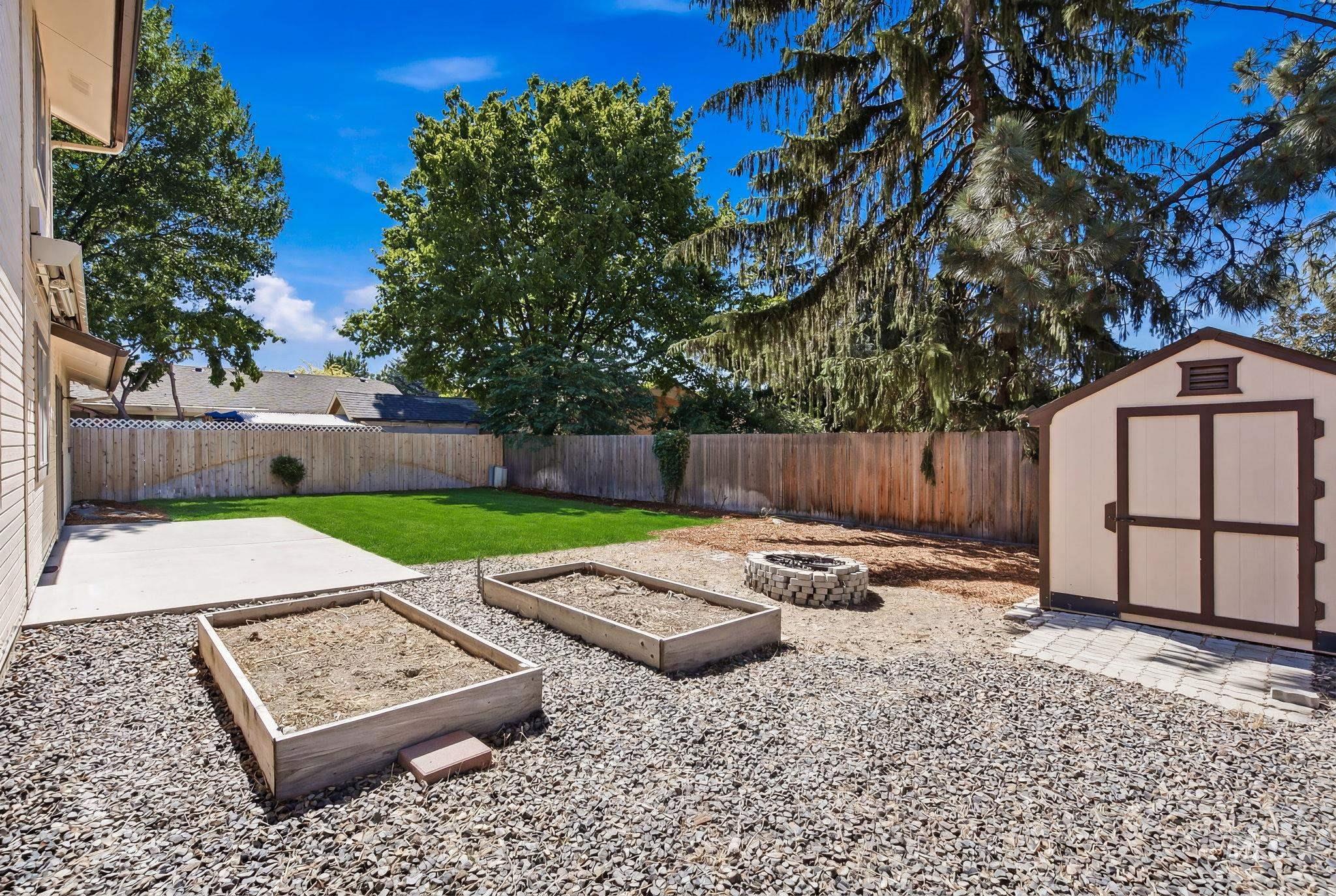 8341 W Pomona Court, Boise, Idaho 83704, 4 Bedrooms, 2.5 Bathrooms, Residential For Sale, Price $487,900,MLS 98990695