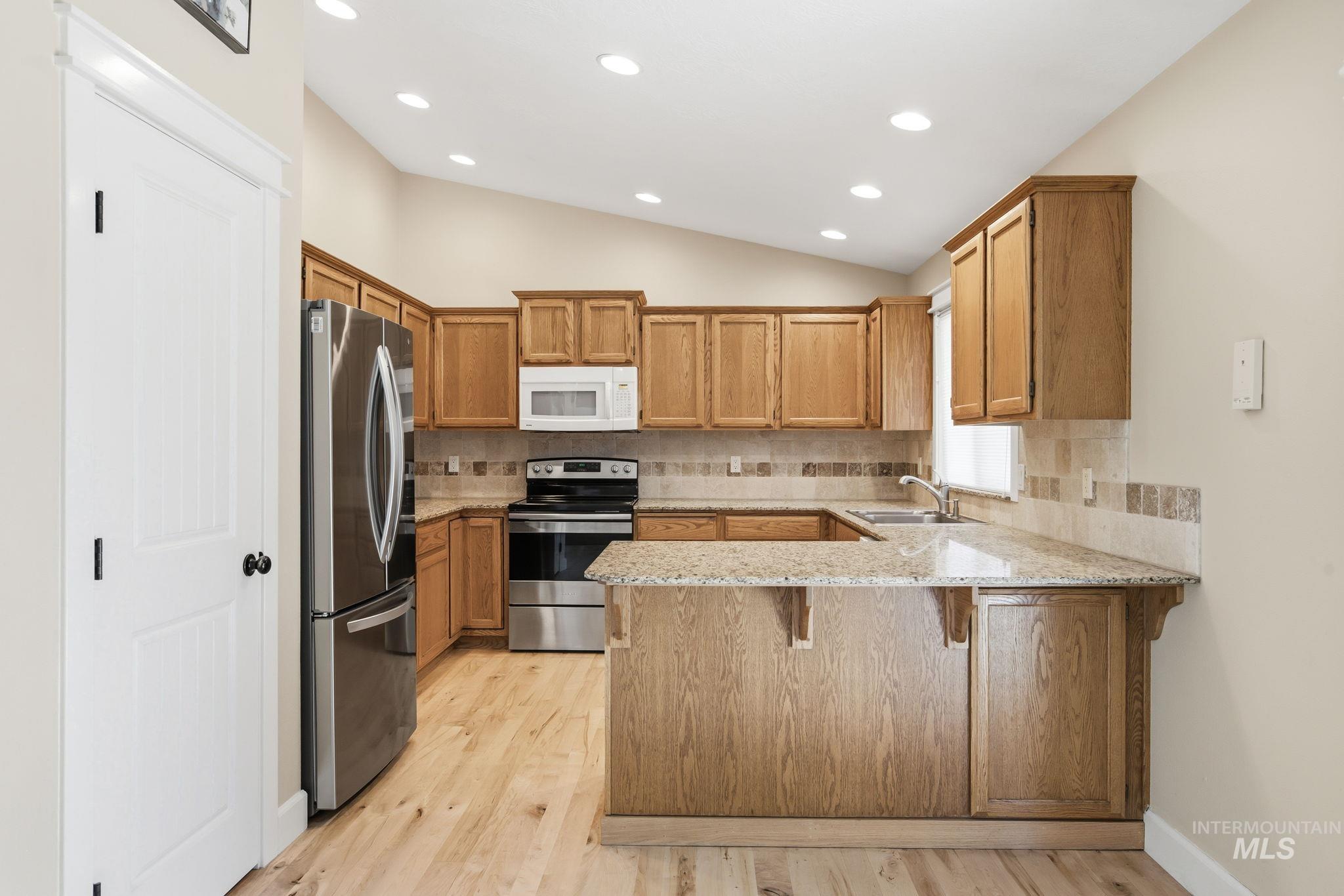 8341 W Pomona Court, Boise, Idaho 83704, 4 Bedrooms, 2.5 Bathrooms, Residential For Sale, Price $487,900,MLS 98990695