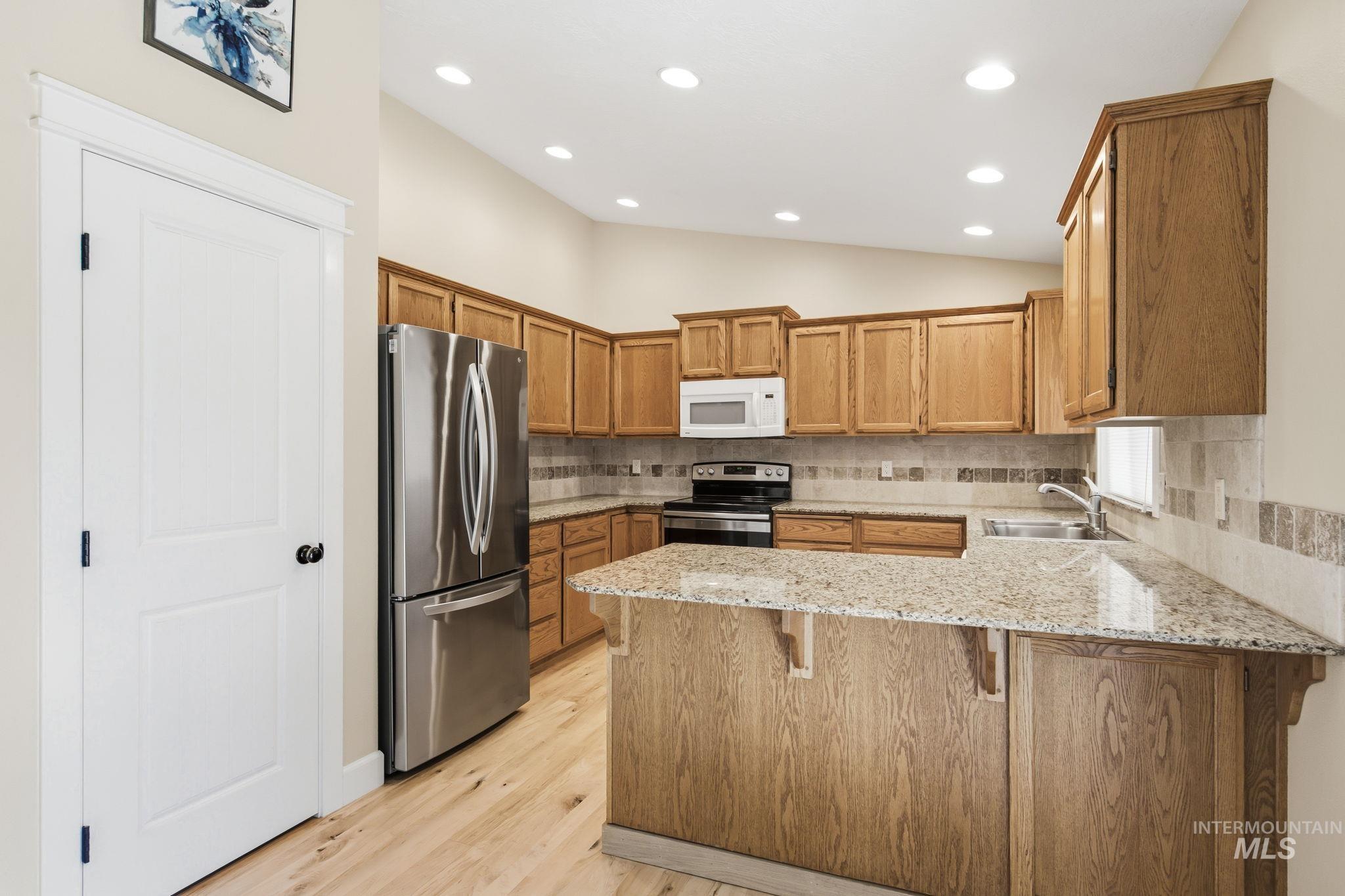 8341 W Pomona Court, Boise, Idaho 83704, 4 Bedrooms, 2.5 Bathrooms, Residential For Sale, Price $487,900,MLS 98990695
