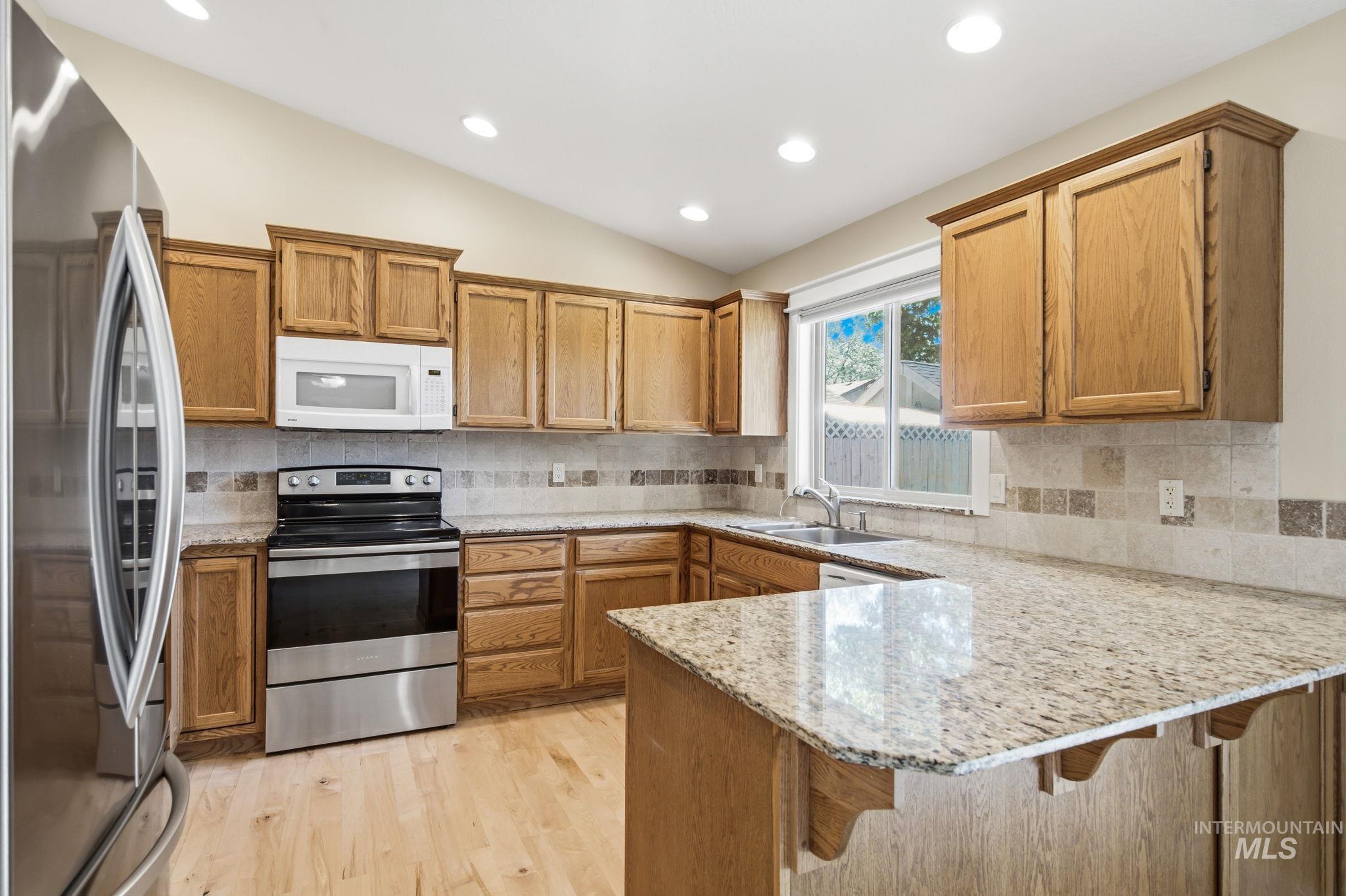 8341 W Pomona Court, Boise, Idaho 83704, 4 Bedrooms, 2.5 Bathrooms, Residential For Sale, Price $487,900,MLS 98990695
