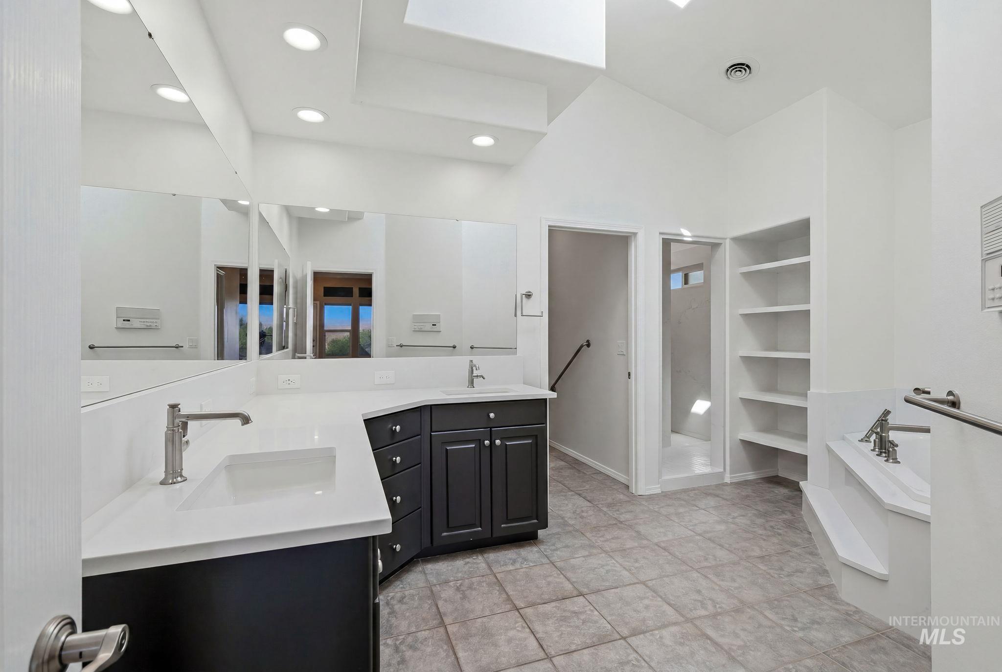 5660 N Star Ridge Way, Star, Idaho 83669, 6 Bedrooms, 4.5 Bathrooms, Residential For Sale, Price $1,670,000, 98990698
