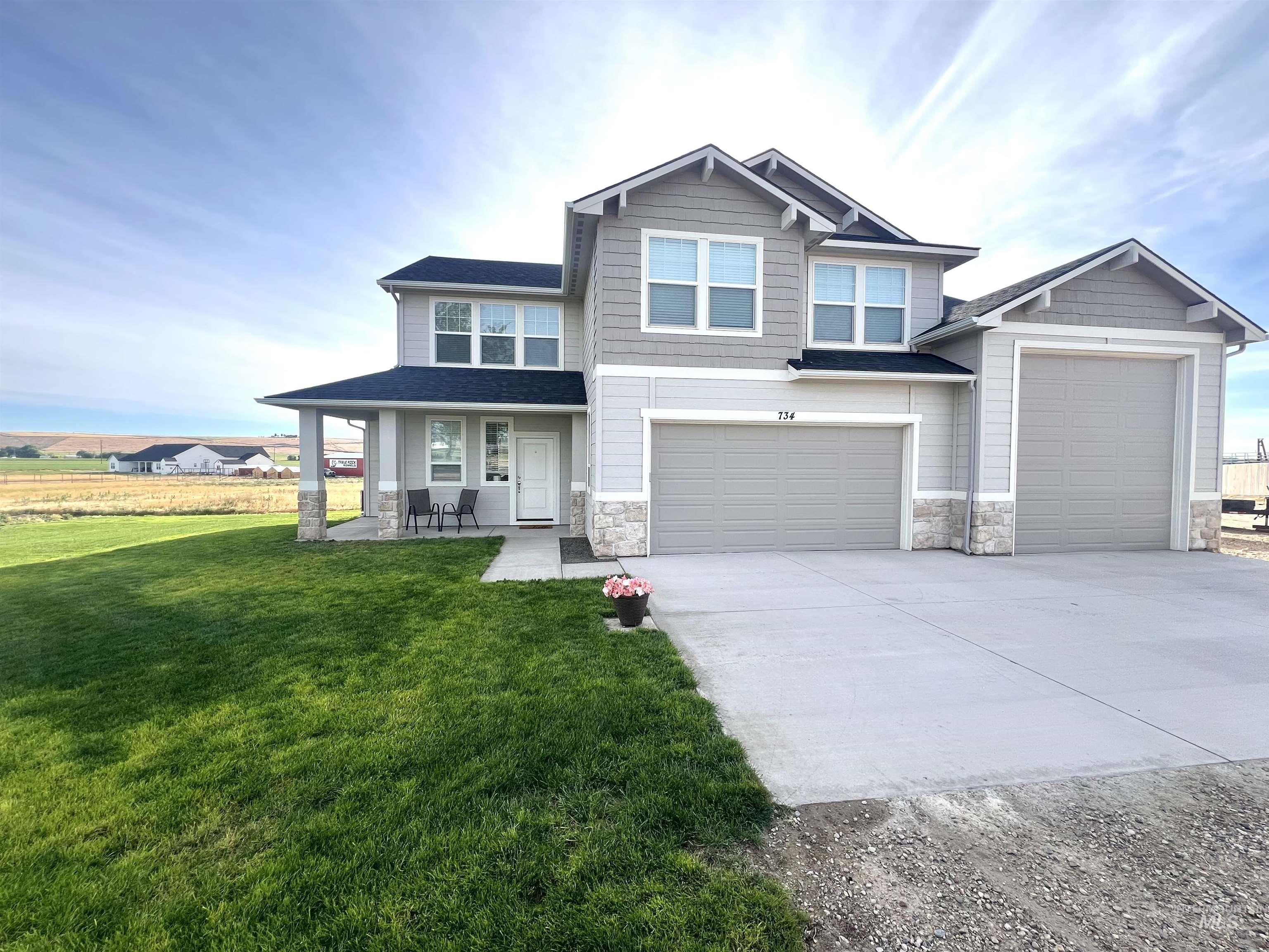 734 Hill Road, Melba, Idaho 83641, 4 Bedrooms, 3 Bathrooms, Residential For Sale, Price $659,900,MLS 98990700