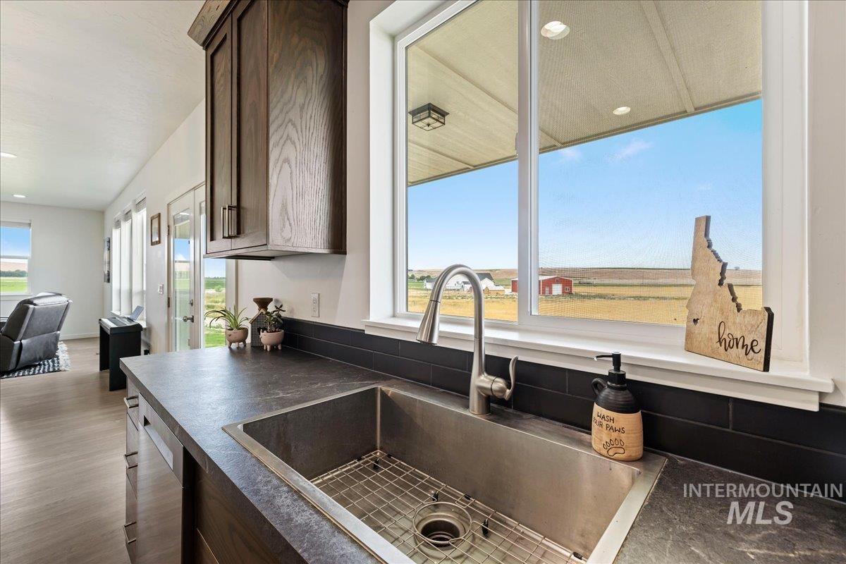 734 Hill Road, Melba, Idaho 83641, 4 Bedrooms, 3 Bathrooms, Residential For Sale, Price $659,900,MLS 98990700