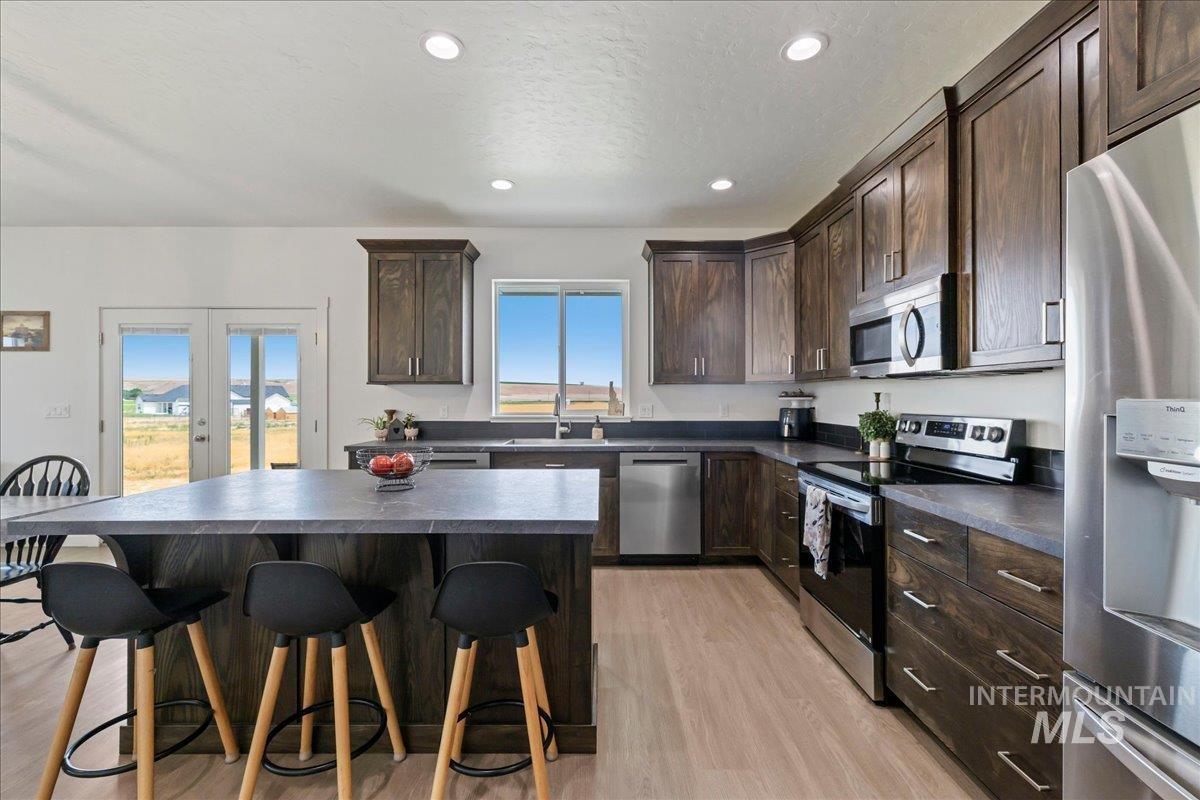 734 Hill Road, Melba, Idaho 83641, 4 Bedrooms, 3 Bathrooms, Residential For Sale, Price $659,900,MLS 98990700