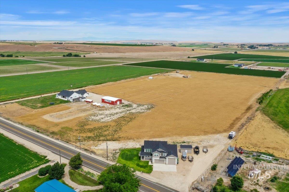 734 Hill Road, Melba, Idaho 83641, 4 Bedrooms, 3 Bathrooms, Residential For Sale, Price $659,900,MLS 98990700