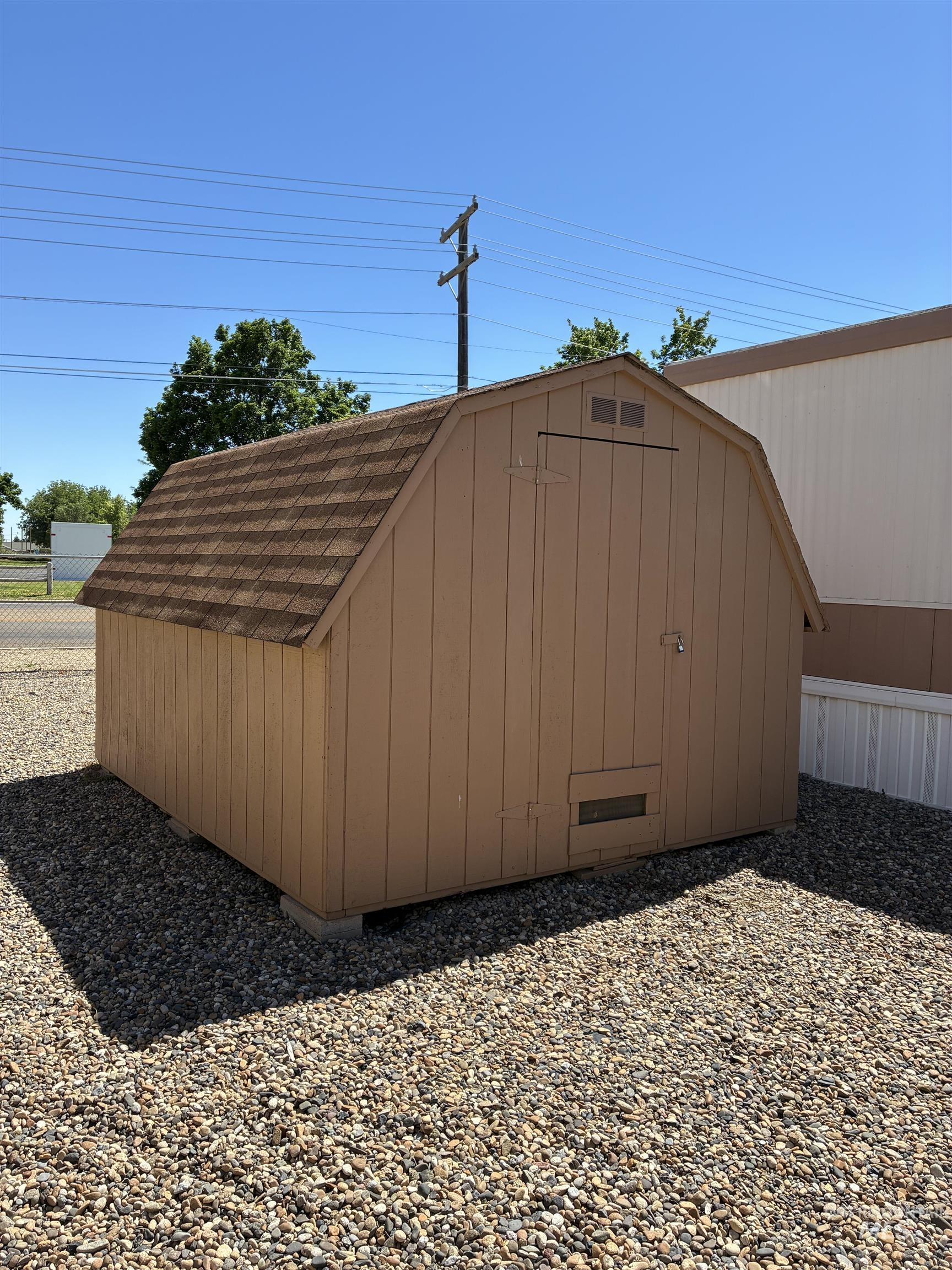 2205 E Linden St, Caldwell, Idaho 83605, 3 Bedrooms, 2 Bathrooms, Residential For Sale, Price $76,900,MLS 98990702