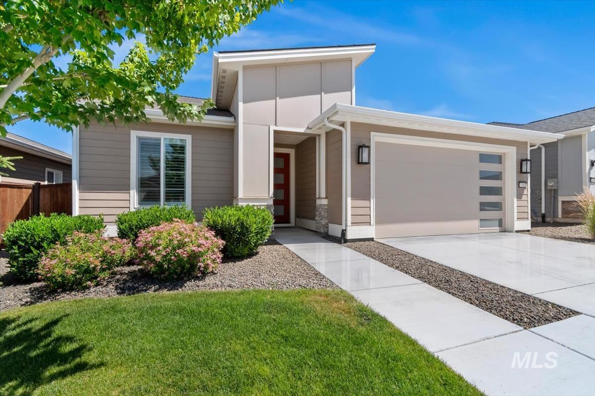 11992 W Bravery Ln, Kuna, Idaho 83634, 2 Bedrooms, 2 Bathrooms, Residential For Sale, Price $525,000,MLS 98990706