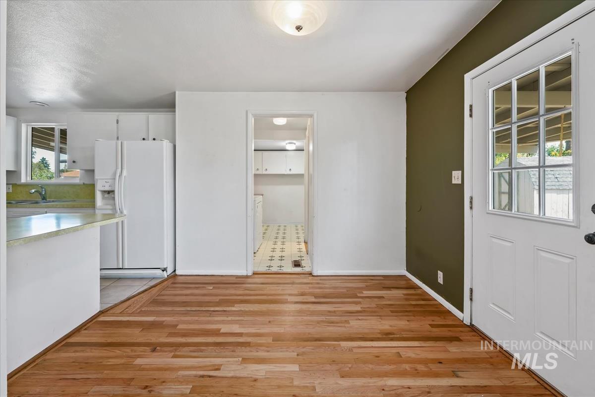 1402 S Brooklawn, Boise, Idaho 83709, 3 Bedrooms, 1.5 Bathrooms, Residential For Sale, Price $389,900,MLS 98990708