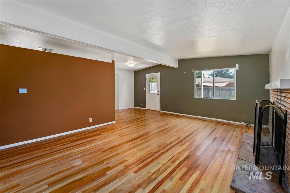 1402 S Brooklawn, Boise, Idaho 83709, 3 Bedrooms, 1.5 Bathrooms, Residential For Sale, Price $389,900,MLS 98990708