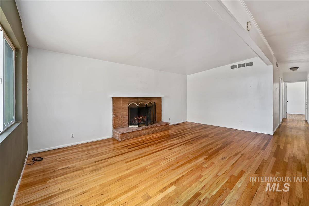 1402 S Brooklawn, Boise, Idaho 83709, 3 Bedrooms, 1.5 Bathrooms, Residential For Sale, Price $389,900,MLS 98990708