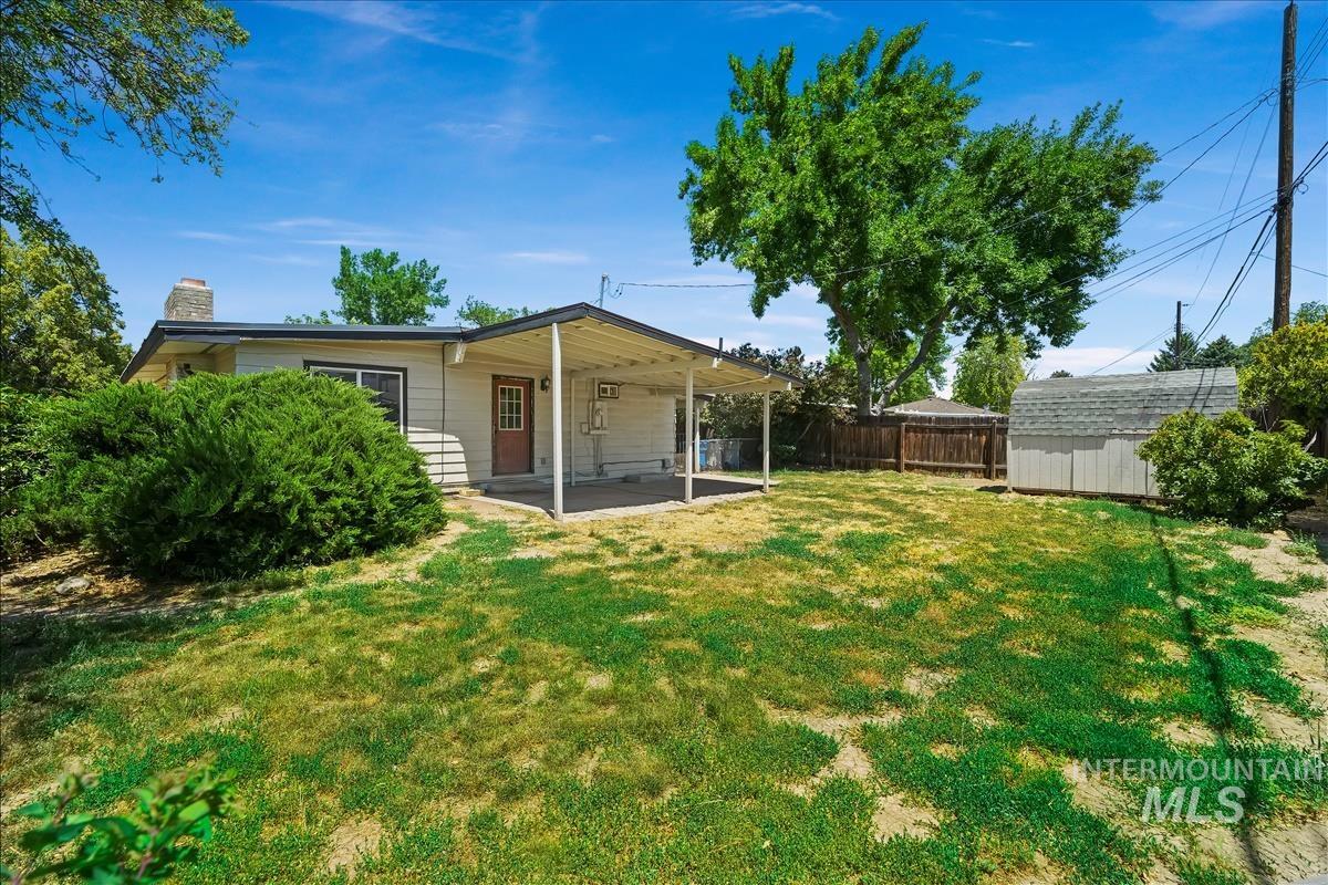 1402 S Brooklawn, Boise, Idaho 83709, 3 Bedrooms, 1.5 Bathrooms, Residential For Sale, Price $389,900,MLS 98990708