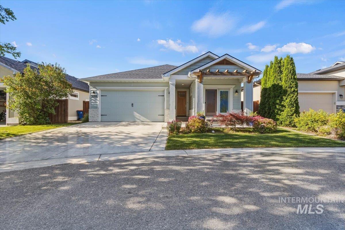 11209 W Mossywood Dr, Boise, Idaho 83709, 3 Bedrooms, 2 Bathrooms, Residential For Sale, Price $569,900,MLS 98990710