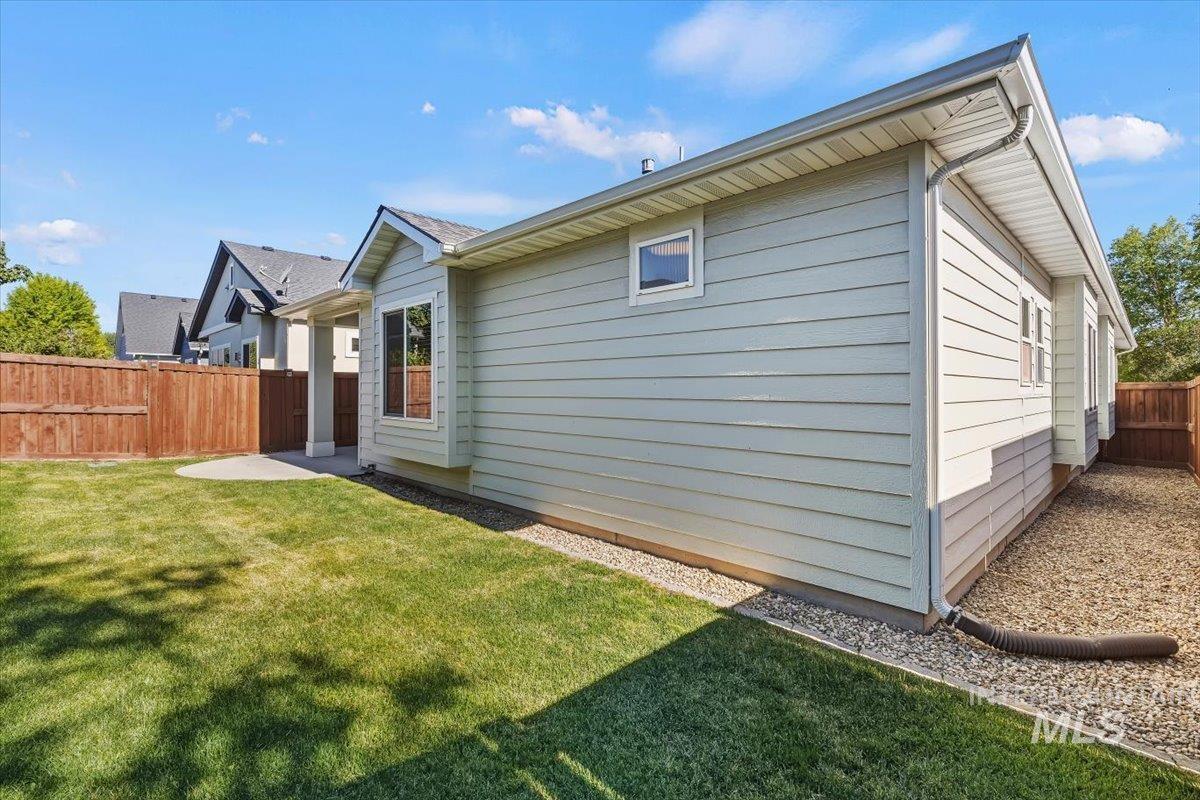 11209 W Mossywood Dr, Boise, Idaho 83709, 3 Bedrooms, 2 Bathrooms, Residential For Sale, Price $569,900,MLS 98990710