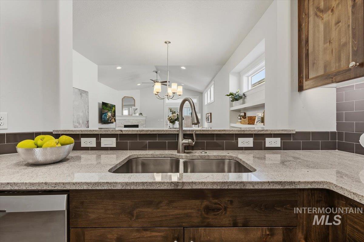11209 W Mossywood Dr, Boise, Idaho 83709, 3 Bedrooms, 2 Bathrooms, Residential For Sale, Price $569,900,MLS 98990710
