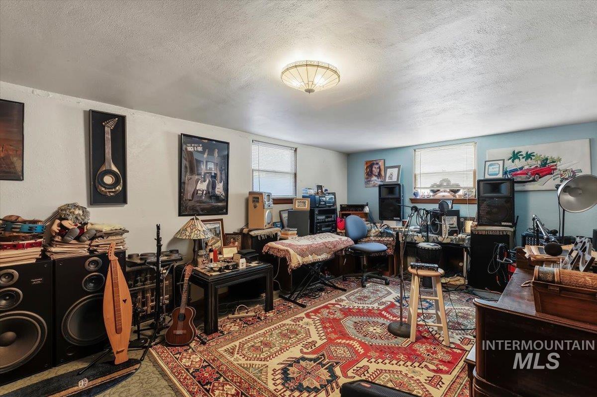 4619 W Freemont St, Boise, Idaho 83706, 3 Bedrooms, 1 Bathroom, Residential For Sale, Price $475,000,MLS 98990711