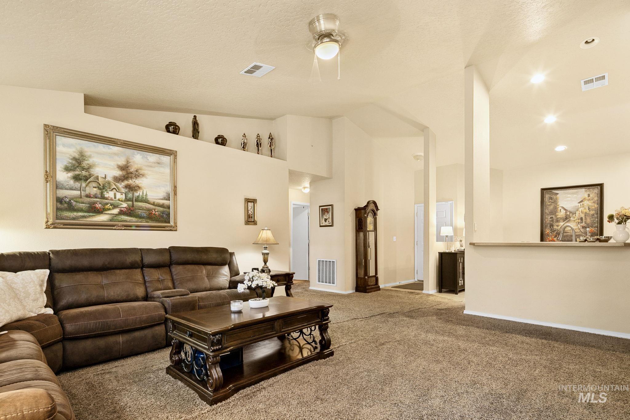3004 Woodbridge, Caldwell, Idaho 83605, 3 Bedrooms, 2 Bathrooms, Residential For Sale, Price $366,950,MLS 98990712