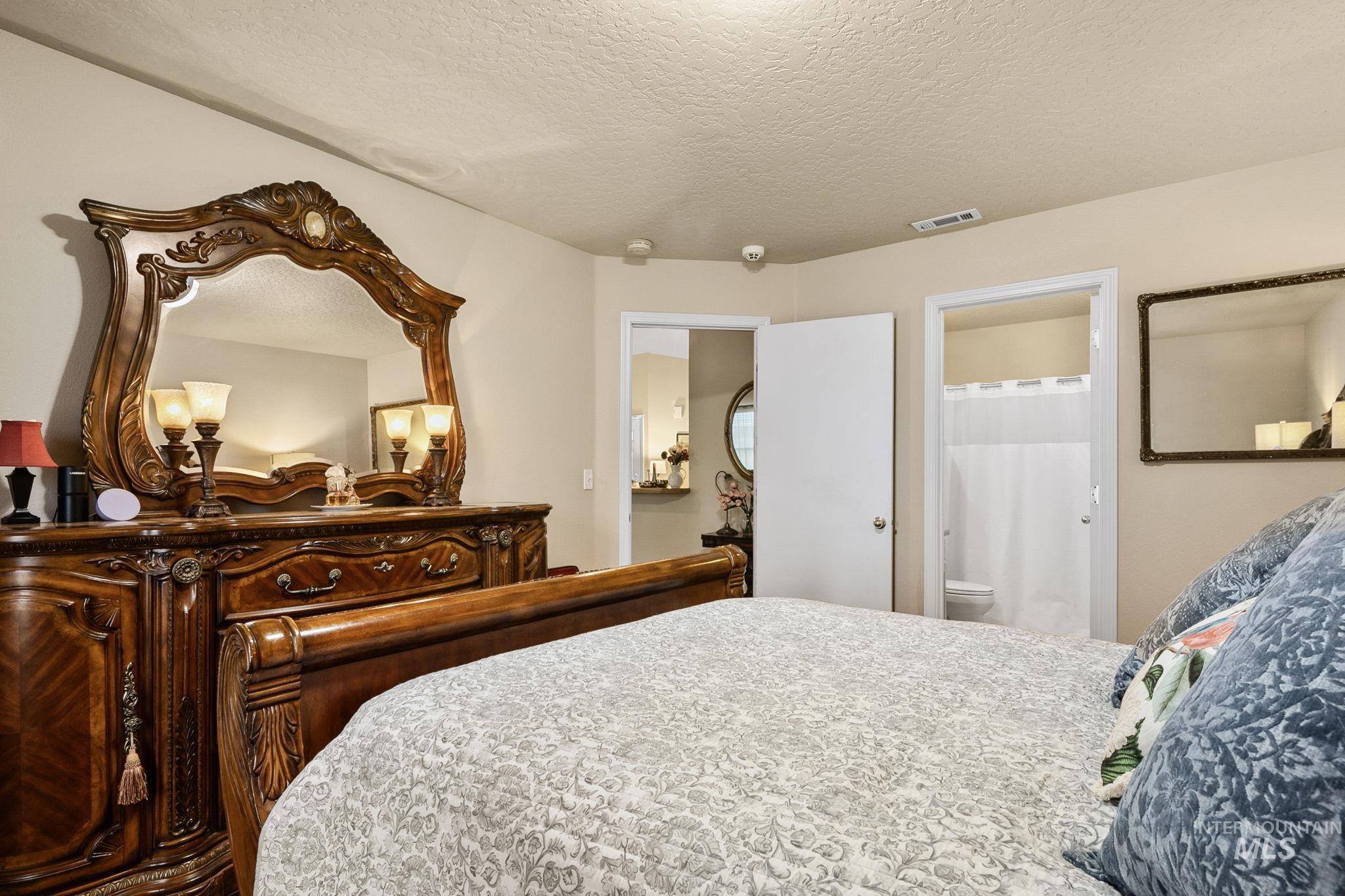 3004 Woodbridge, Caldwell, Idaho 83605, 3 Bedrooms, 2 Bathrooms, Residential For Sale, Price $366,950,MLS 98990712