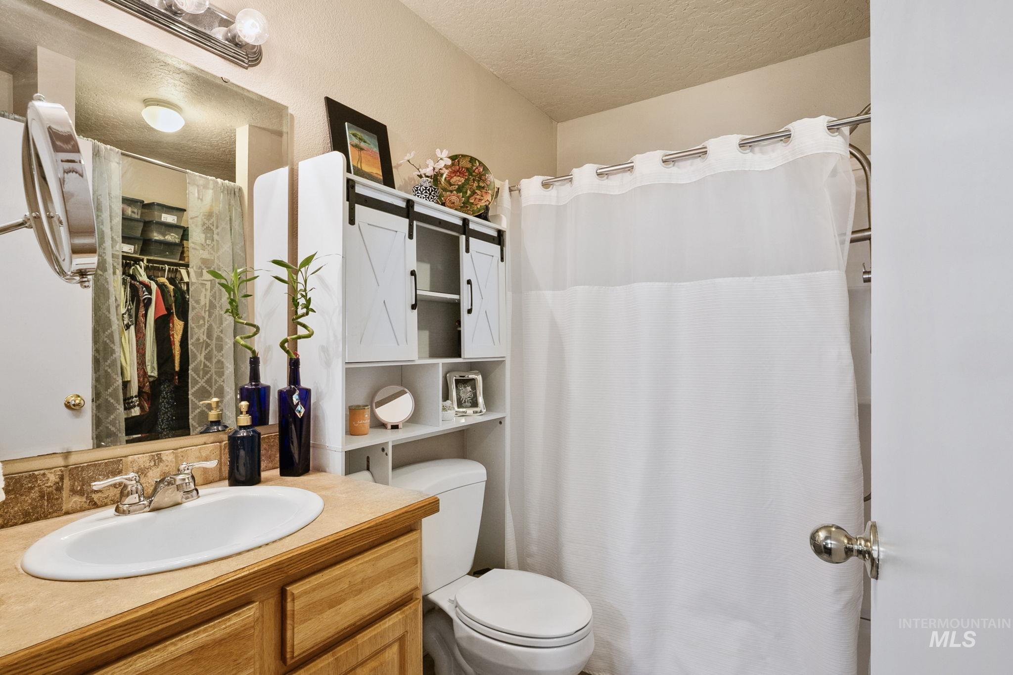 3004 Woodbridge, Caldwell, Idaho 83605, 3 Bedrooms, 2 Bathrooms, Residential For Sale, Price $366,950,MLS 98990712