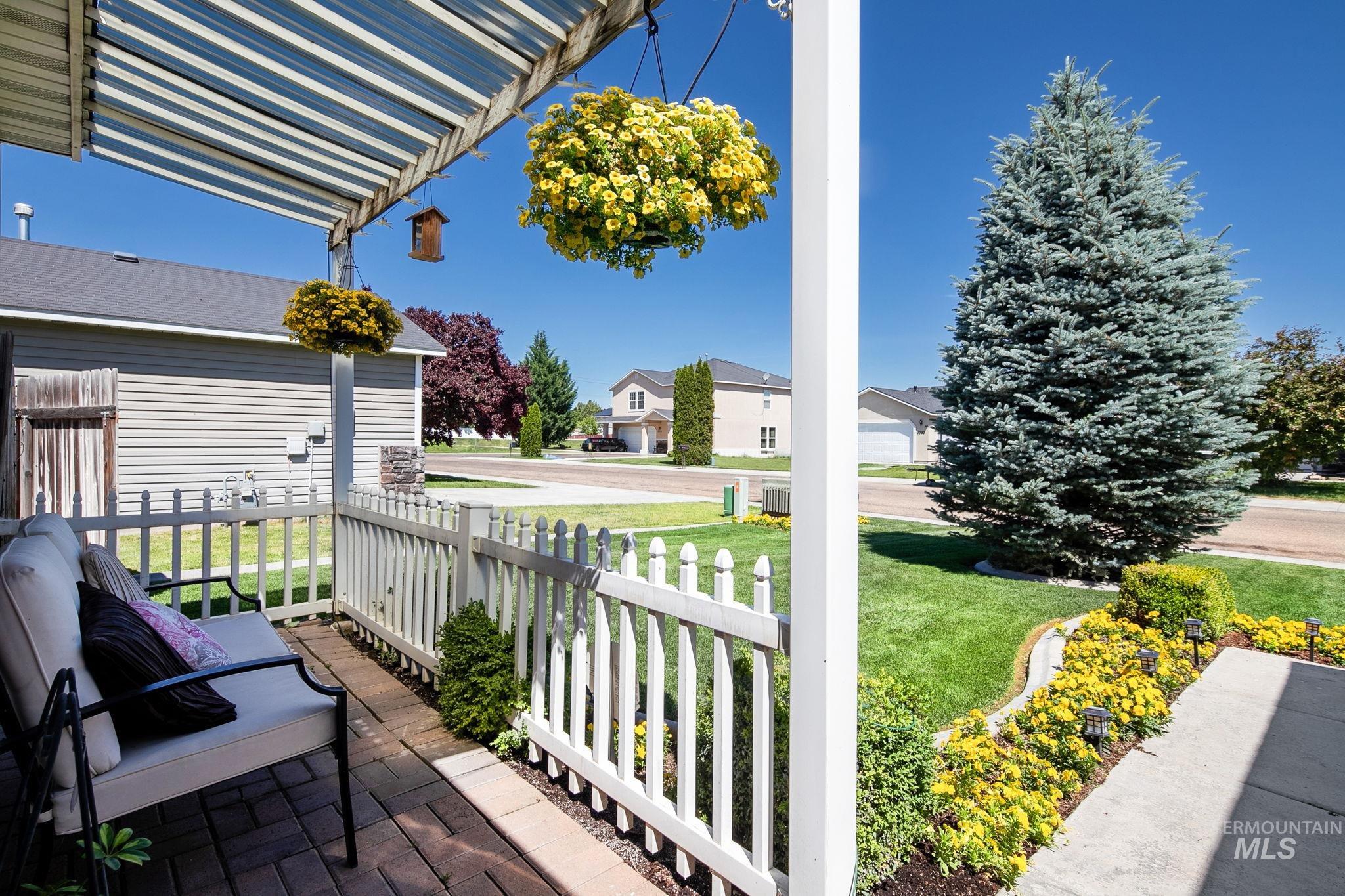 3004 Woodbridge, Caldwell, Idaho 83605, 3 Bedrooms, 2 Bathrooms, Residential For Sale, Price $366,950,MLS 98990712