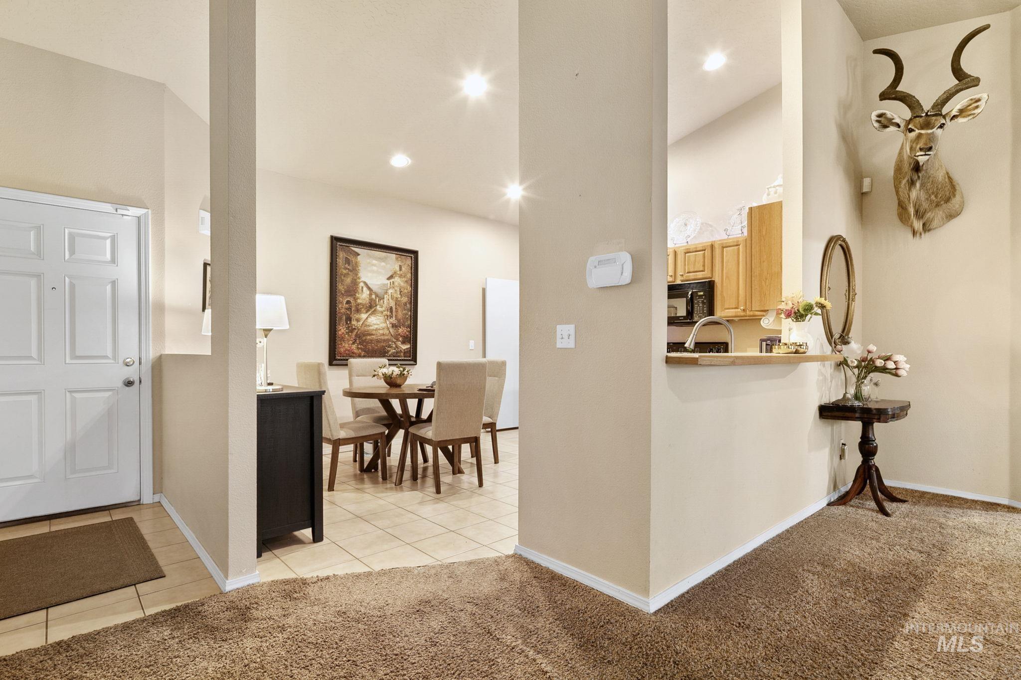 3004 Woodbridge, Caldwell, Idaho 83605, 3 Bedrooms, 2 Bathrooms, Residential For Sale, Price $366,950,MLS 98990712