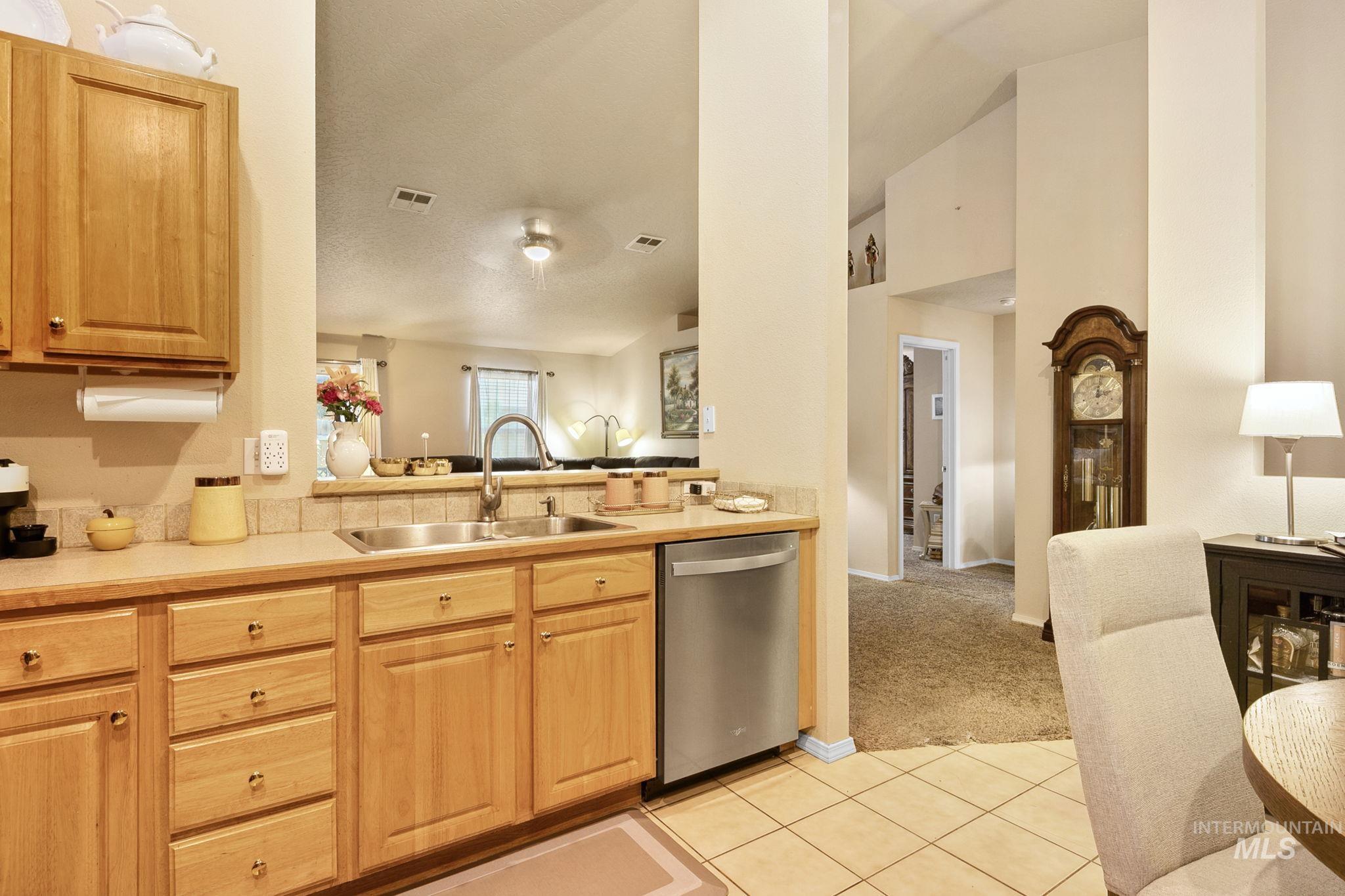 3004 Woodbridge, Caldwell, Idaho 83605, 3 Bedrooms, 2 Bathrooms, Residential For Sale, Price $366,950,MLS 98990712