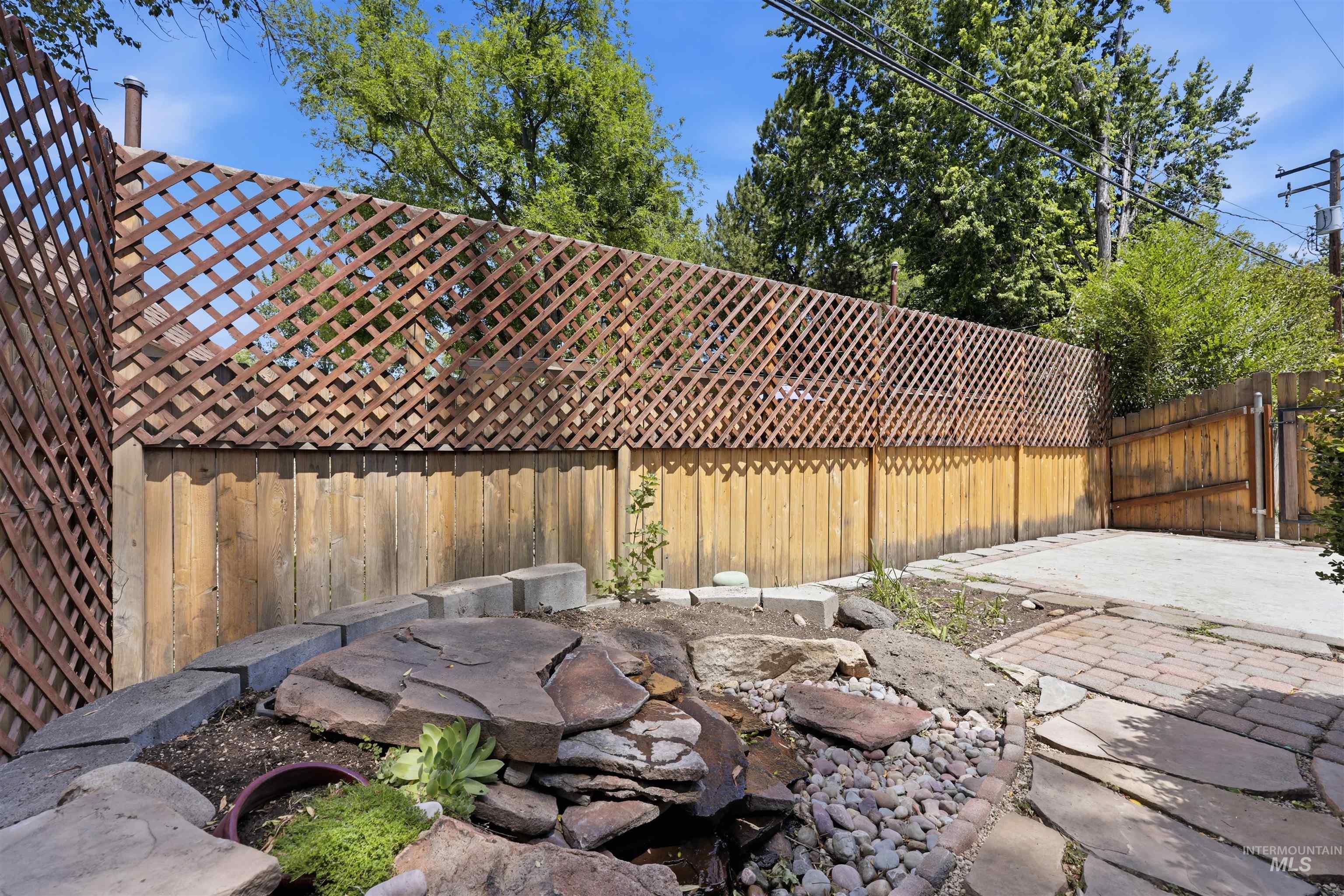 6264 W Villa Park St, Boise, Idaho 83703, 2 Bedrooms, 2 Bathrooms, Residential For Sale, Price $379,900,MLS 98990713