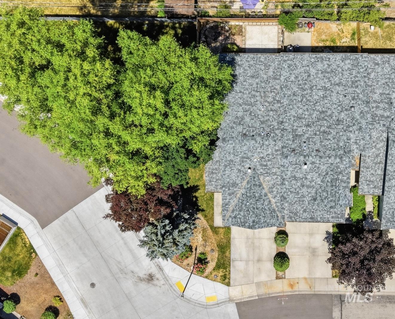 6264 W Villa Park St, Boise, Idaho 83703, 2 Bedrooms, 2 Bathrooms, Residential For Sale, Price $379,900,MLS 98990713