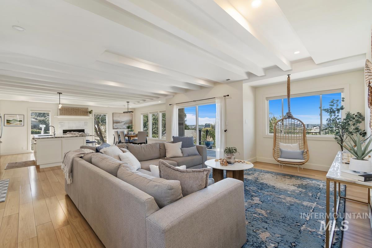 130 W Horizon Drive, Boise, Idaho 83702-4421, 5 Bedrooms, 4.5 Bathrooms, Residential For Sale, Price $1,295,000, 98990714