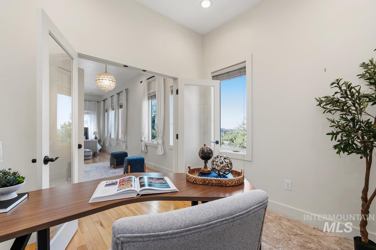 130 W Horizon Drive, Boise, Idaho 83702-4421, 5 Bedrooms, 4.5 Bathrooms, Residential For Sale, Price $1,295,000, 98990714