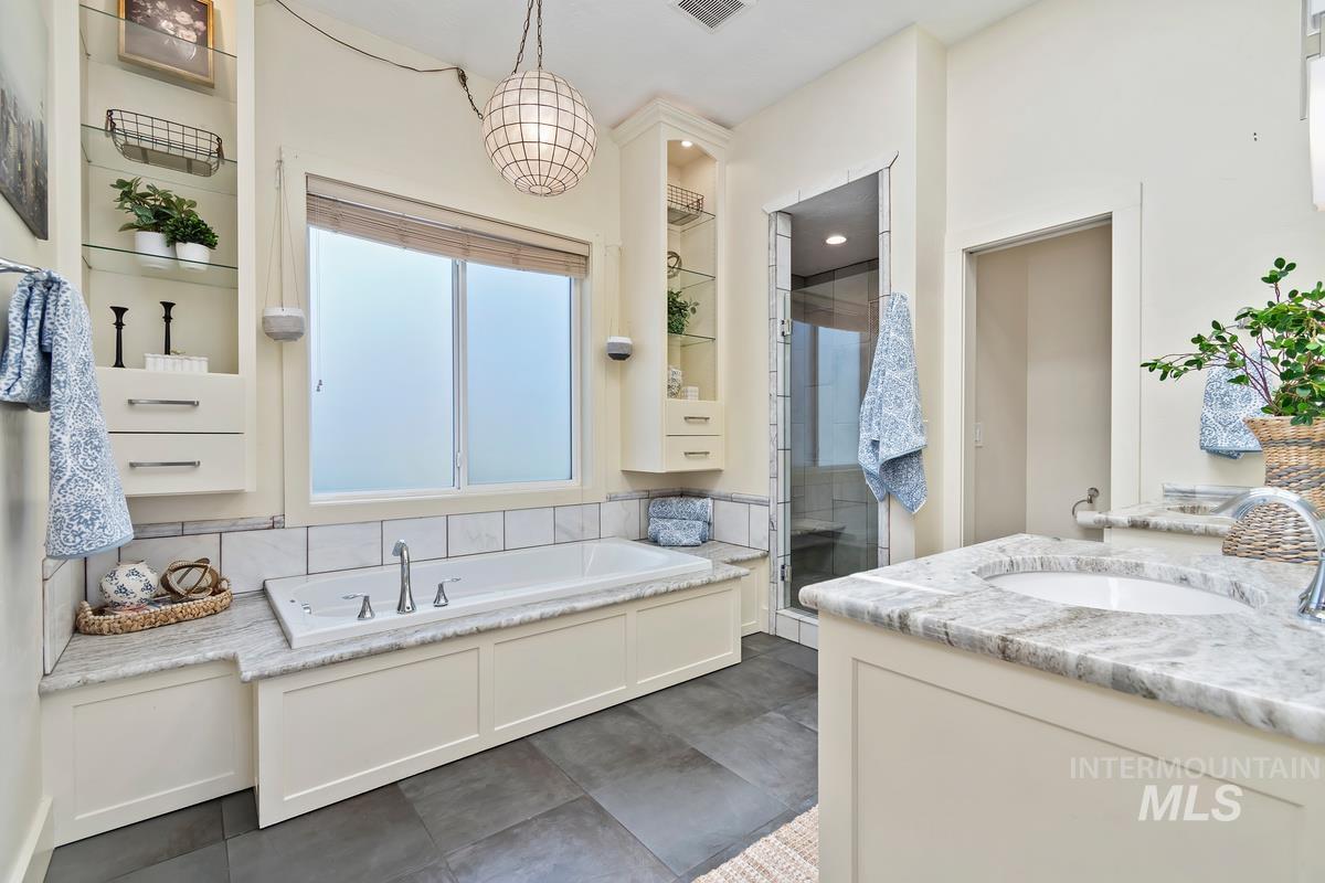 130 W Horizon Drive, Boise, Idaho 83702-4421, 5 Bedrooms, 4.5 Bathrooms, Residential For Sale, Price $1,295,000, 98990714