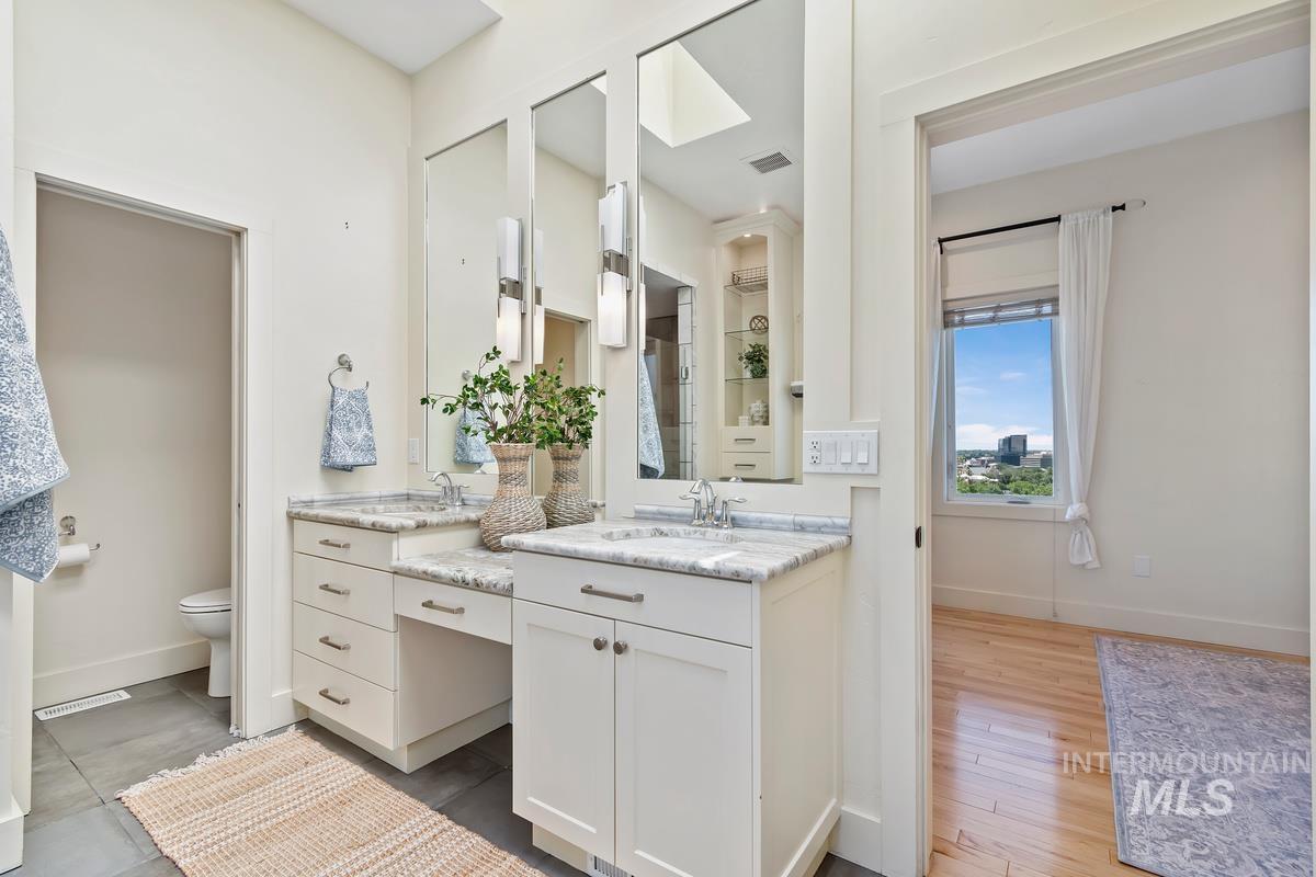 130 W Horizon Drive, Boise, Idaho 83702-4421, 5 Bedrooms, 4.5 Bathrooms, Residential For Sale, Price $1,295,000, 98990714