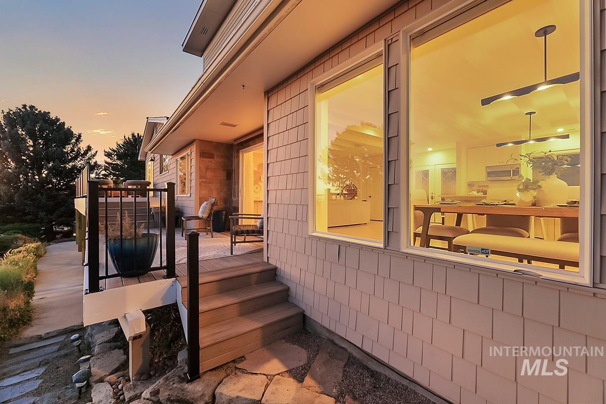 130 W Horizon Drive, Boise, Idaho 83702-4421, 5 Bedrooms, 4.5 Bathrooms, Residential For Sale, Price $1,295,000, 98990714