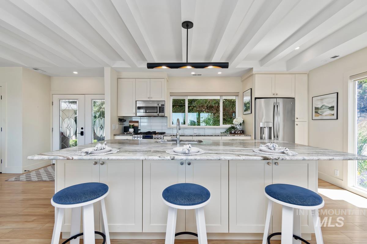 130 W Horizon Drive, Boise, Idaho 83702-4421, 5 Bedrooms, 4.5 Bathrooms, Residential For Sale, Price $1,295,000, 98990714