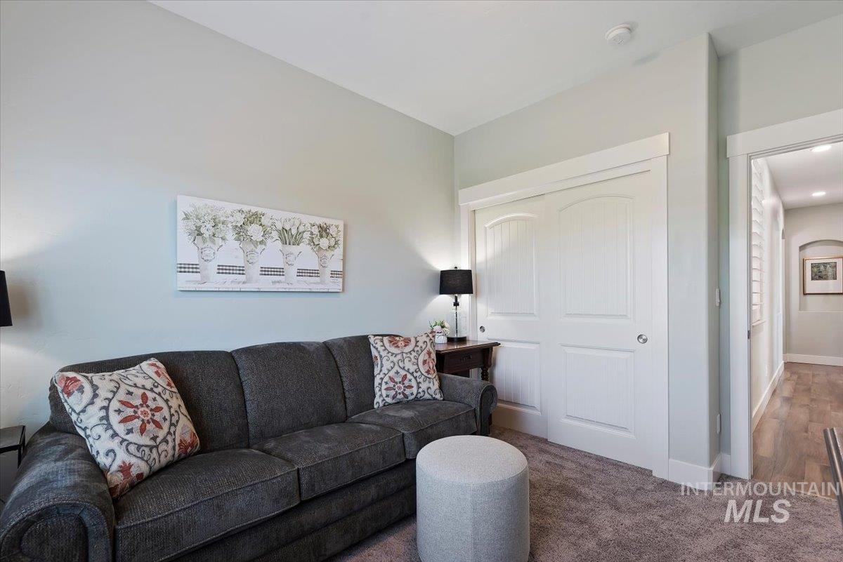 5690 W Montage Ct, Eagle, Idaho 83616, 4 Bedrooms, 2 Bathrooms, Residential For Sale, Price $725,000,MLS 98990716