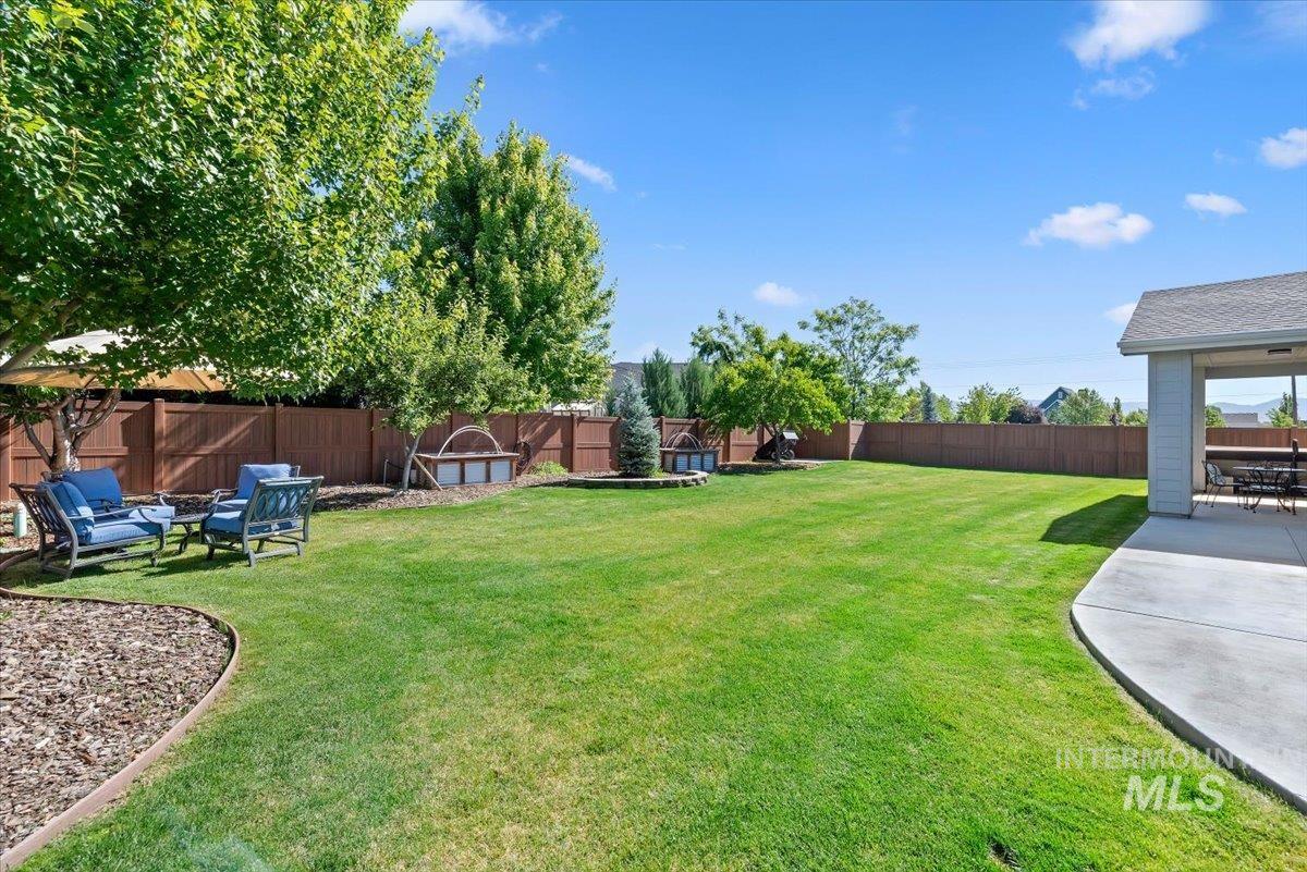 5690 W Montage Ct, Eagle, Idaho 83616, 4 Bedrooms, 2 Bathrooms, Residential For Sale, Price $725,000,MLS 98990716
