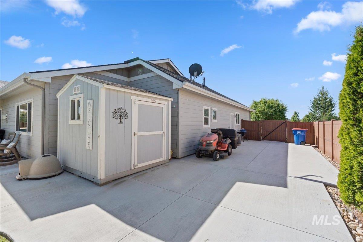 5690 W Montage Ct, Eagle, Idaho 83616, 4 Bedrooms, 2 Bathrooms, Residential For Sale, Price $725,000,MLS 98990716