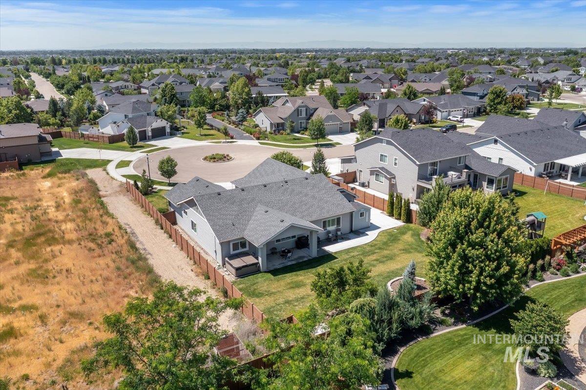 5690 W Montage Ct, Eagle, Idaho 83616, 4 Bedrooms, 2 Bathrooms, Residential For Sale, Price $725,000,MLS 98990716