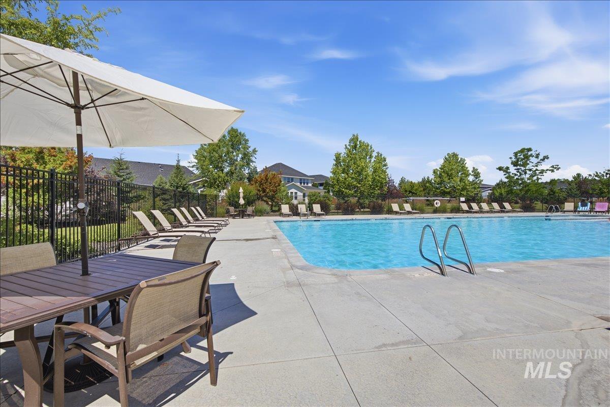 5690 W Montage Ct, Eagle, Idaho 83616, 4 Bedrooms, 2 Bathrooms, Residential For Sale, Price $725,000,MLS 98990716