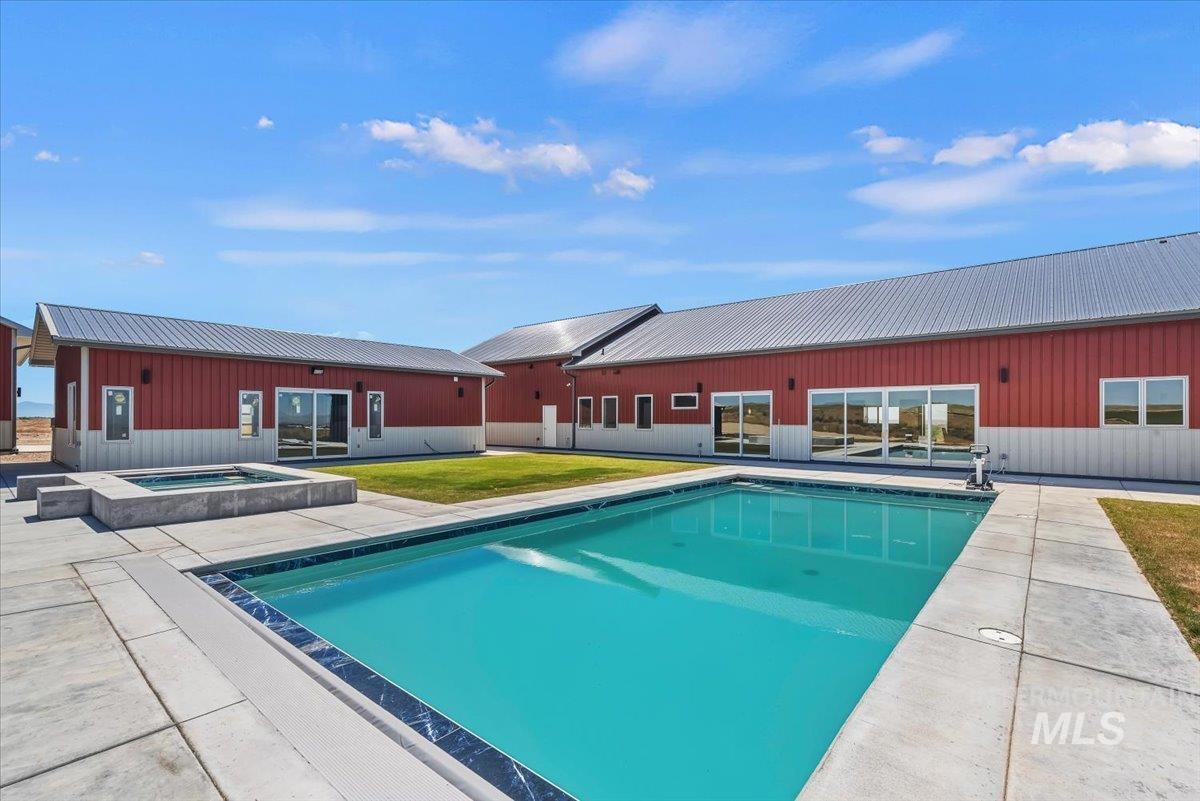 21692 Market Rd, Parma, Idaho 83660, 3 Bedrooms, 2.5 Bathrooms, Farm & Ranch For Sale, Price $1,990,000, 98990718